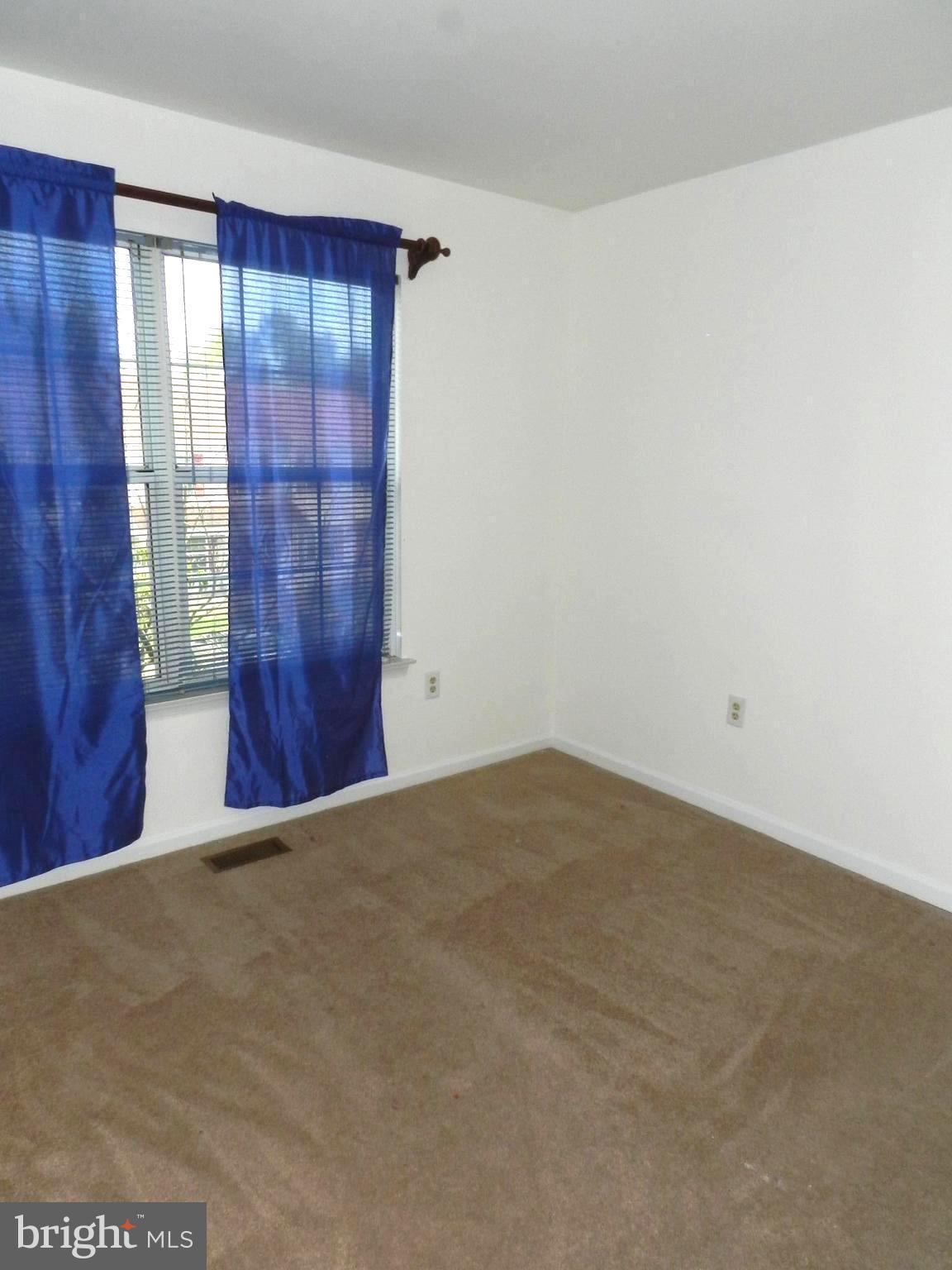 WILLIAMSTOWN - Residential