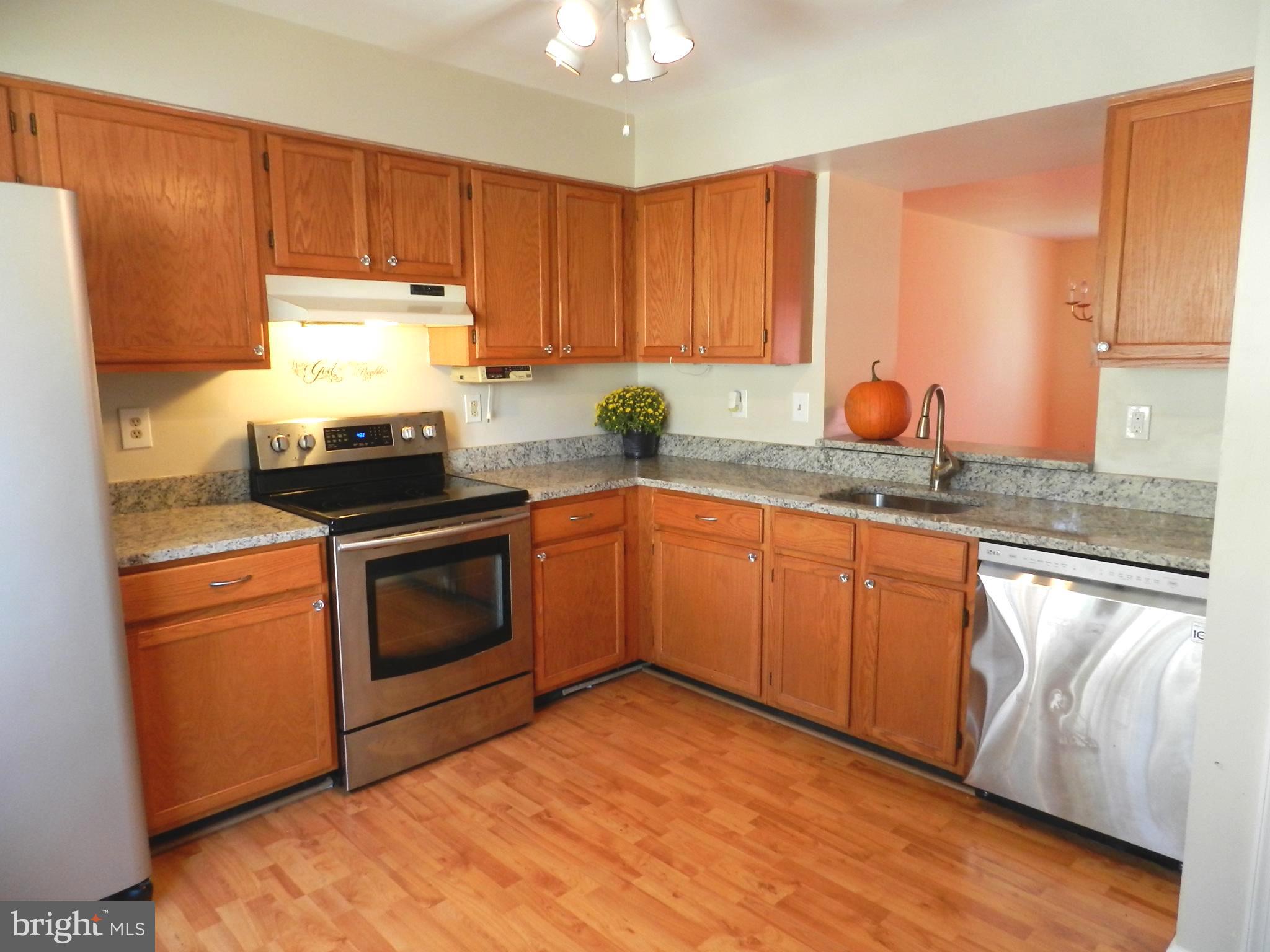 WILLIAMSTOWN - Residential