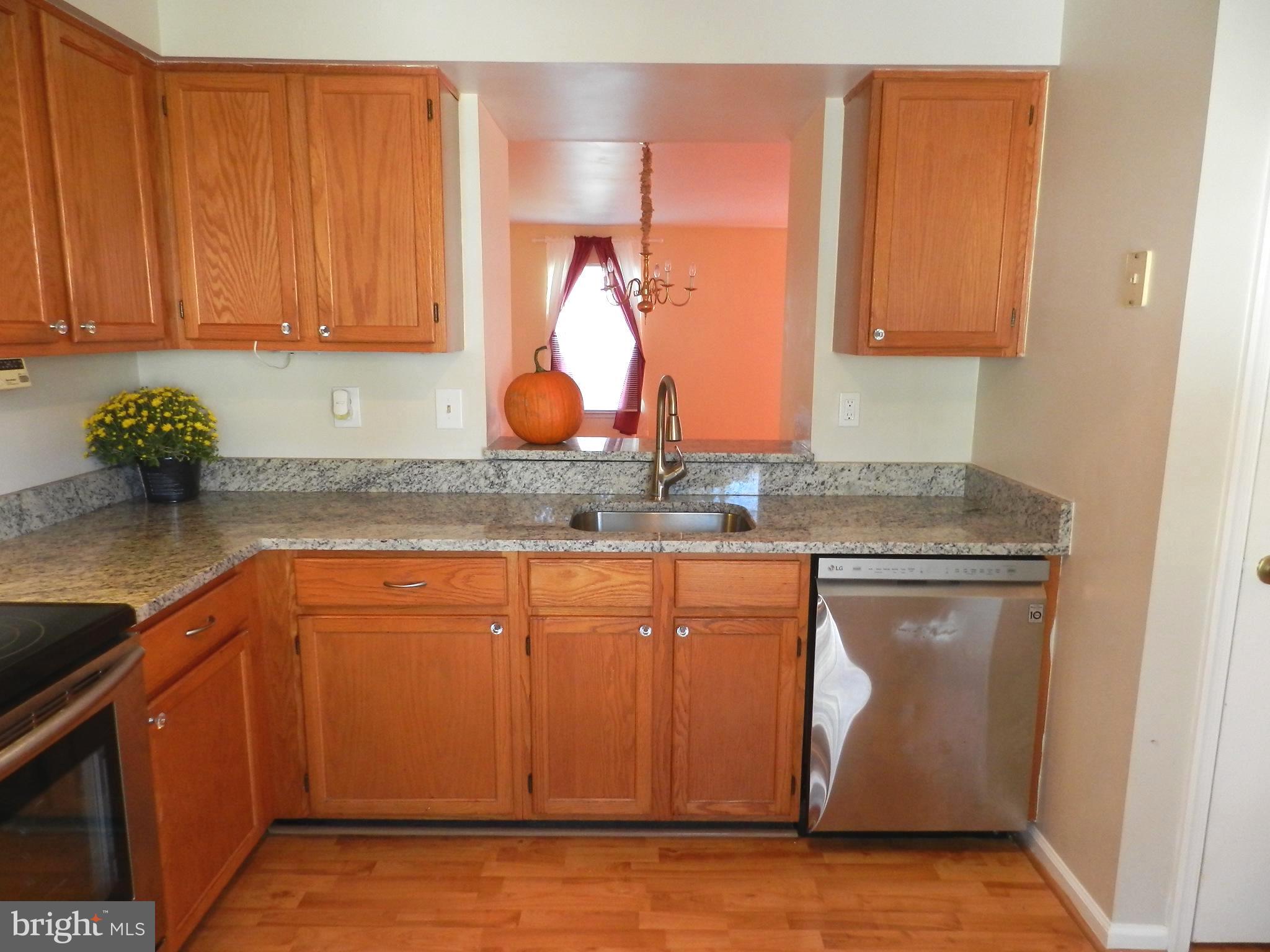 WILLIAMSTOWN - Residential