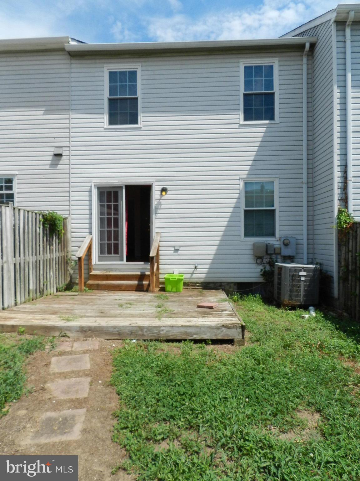 WILLIAMSTOWN - Residential