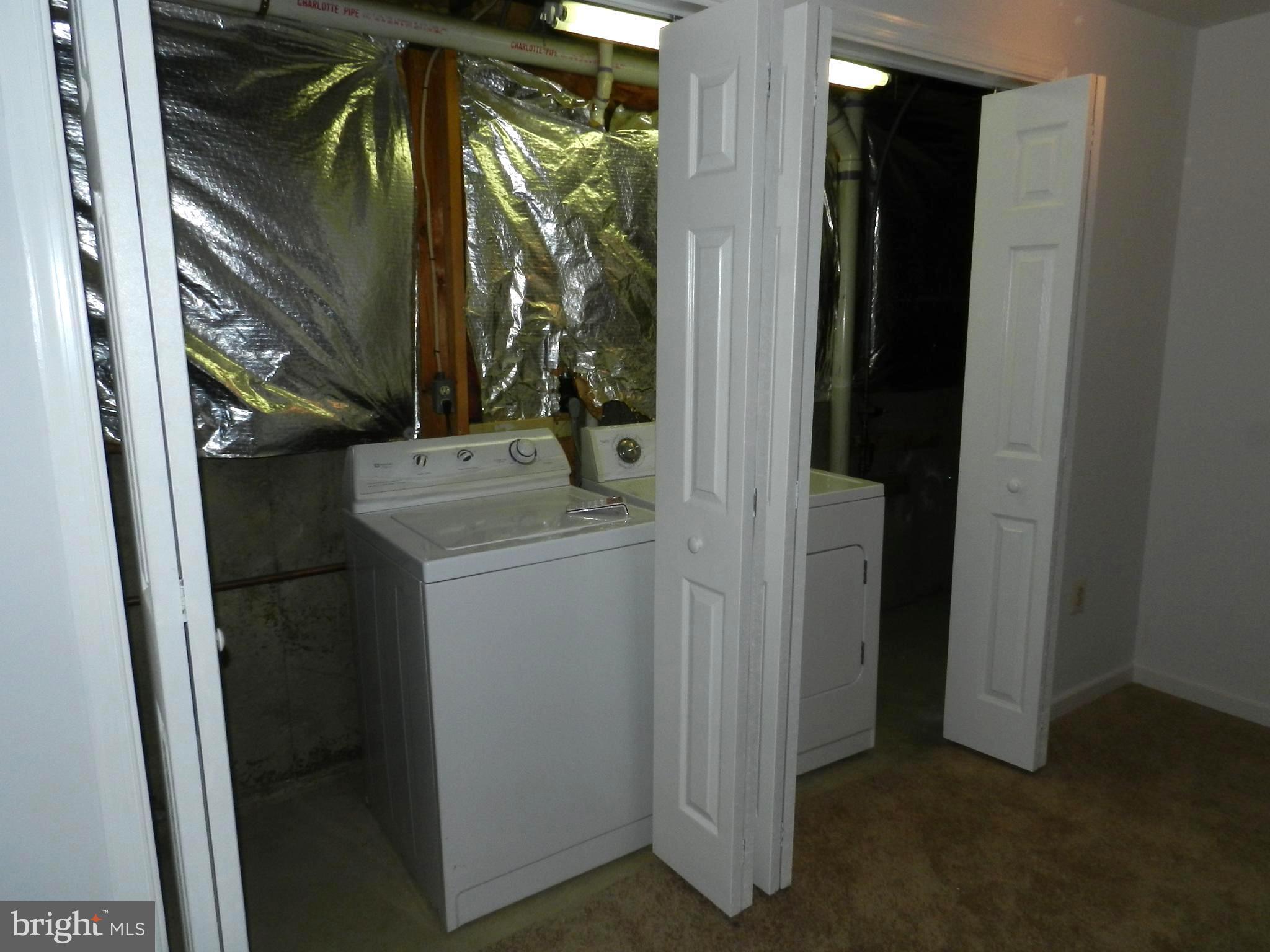 WILLIAMSTOWN - Residential