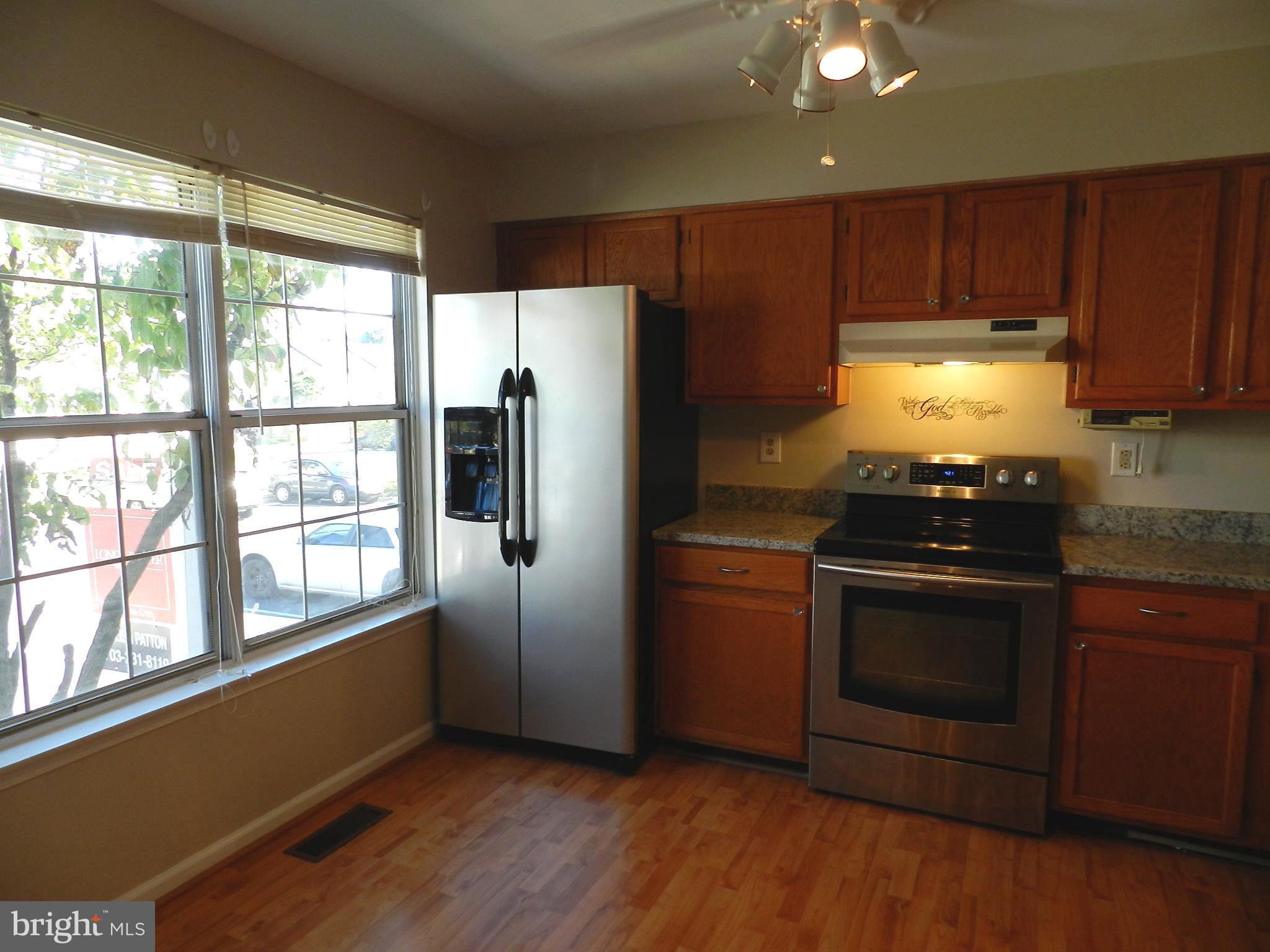 WILLIAMSTOWN - Residential