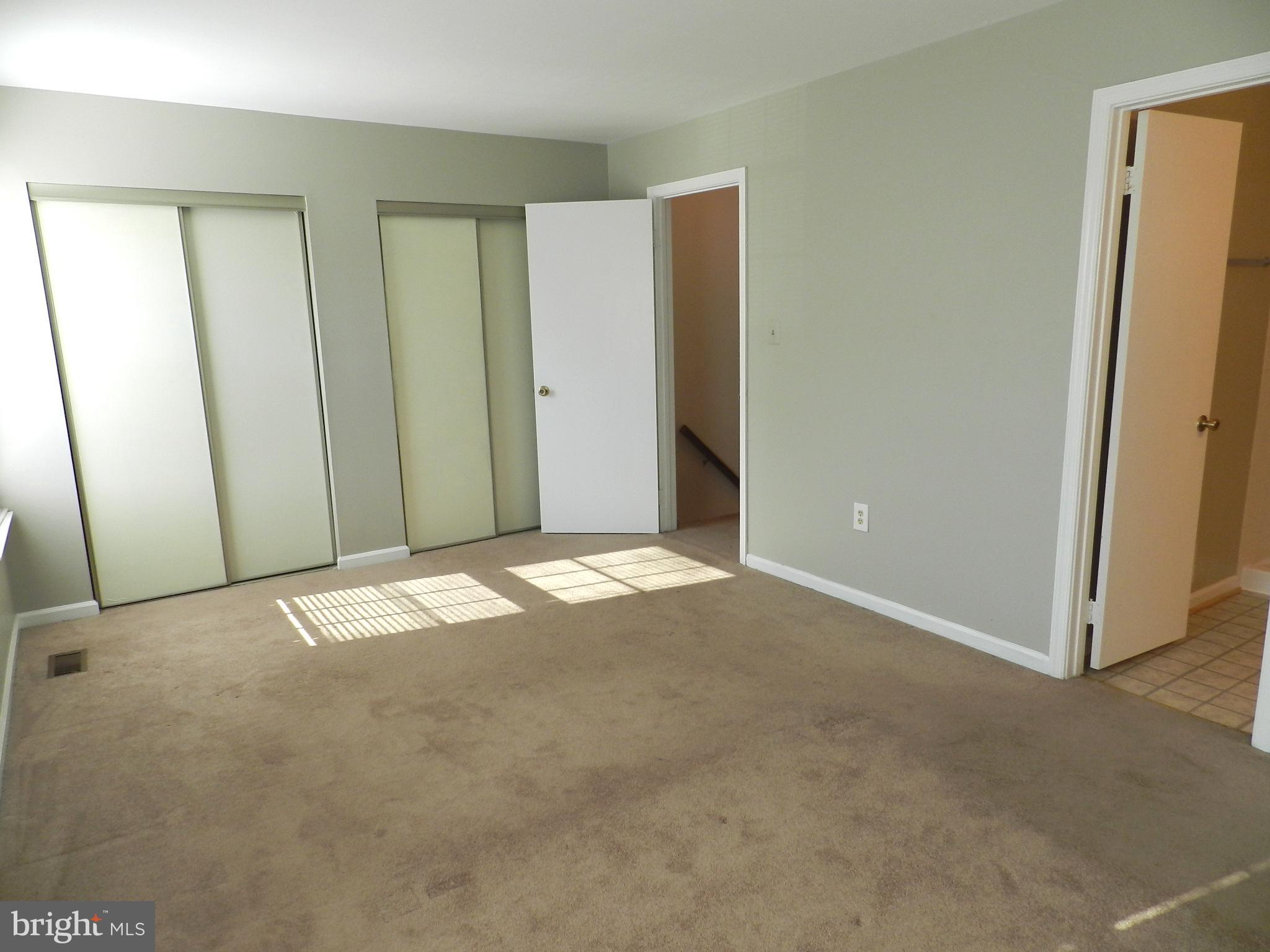 WILLIAMSTOWN - Residential