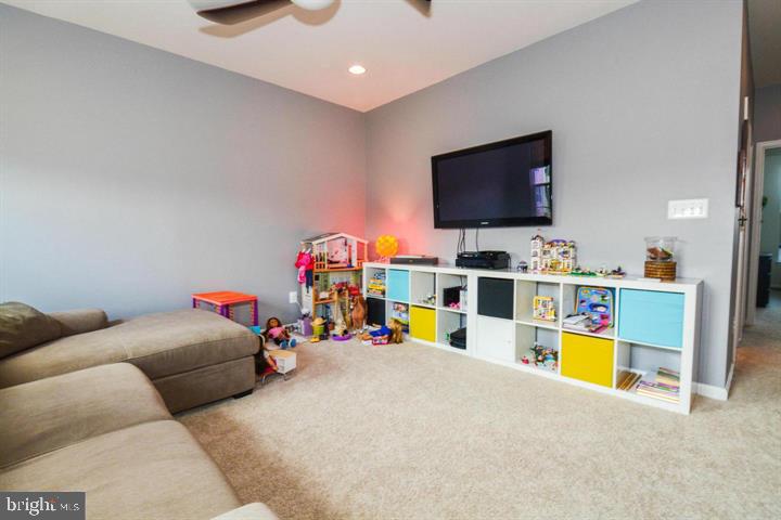 EMBREY MILL - Residential Lease