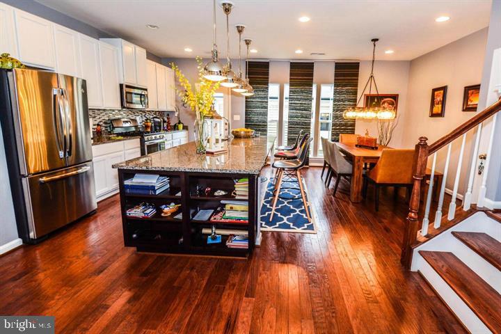 EMBREY MILL - Residential Lease