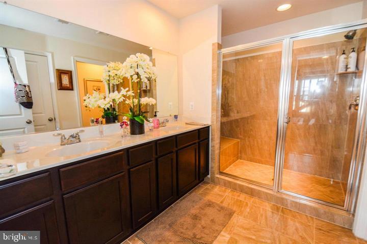 EMBREY MILL - Residential Lease