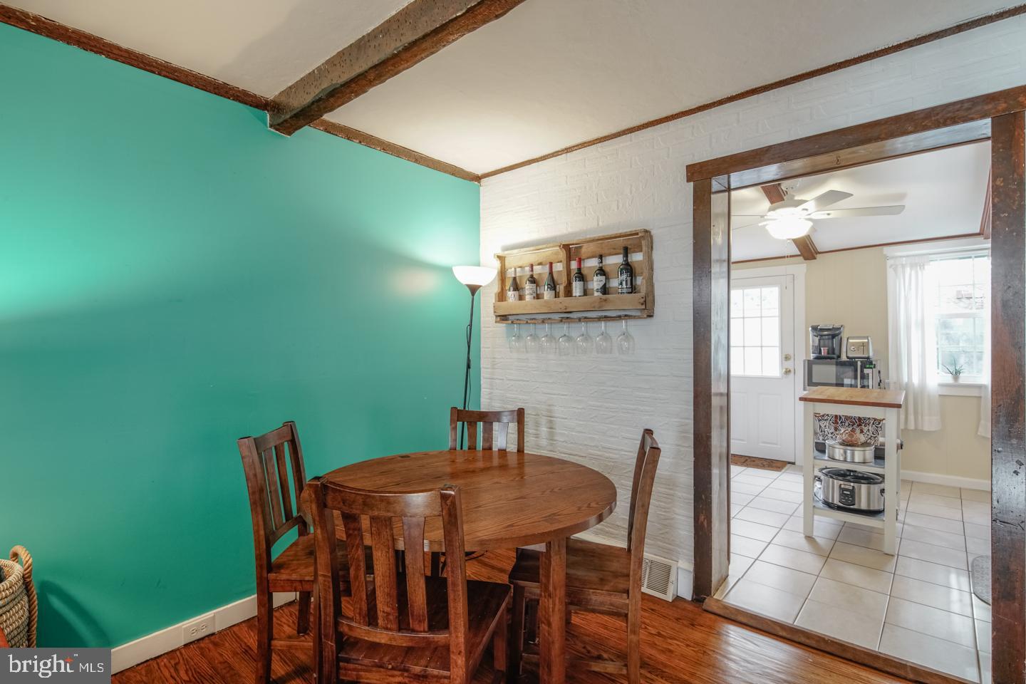 DICKINSON NARROWS - Residential Lease