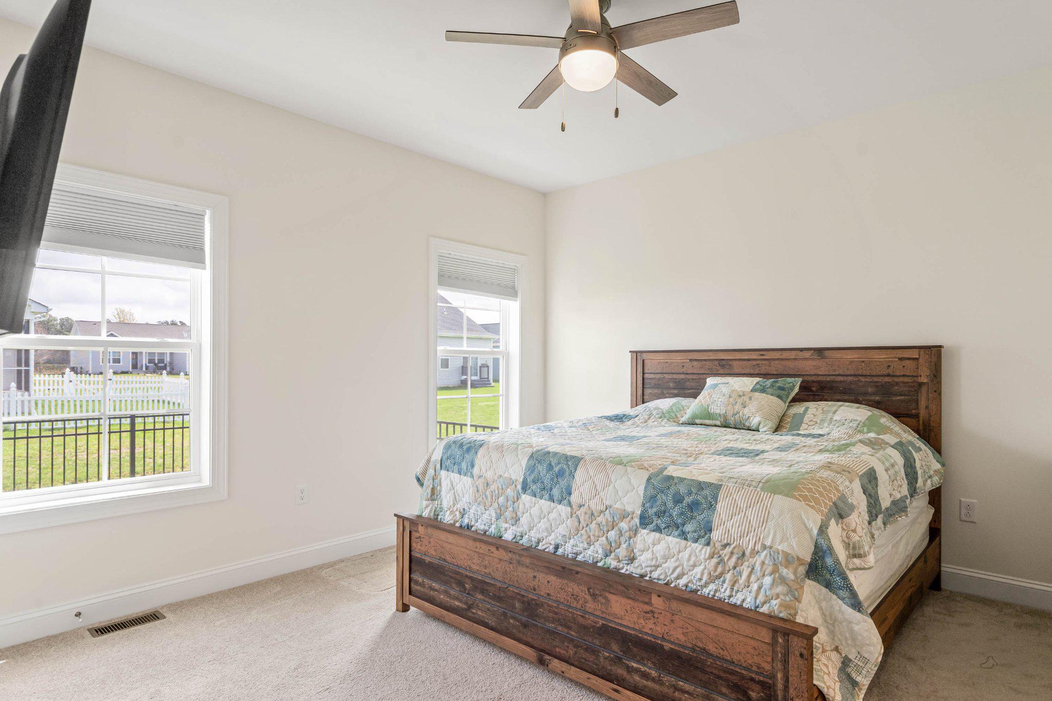 CAPTAINS WAY - Residential