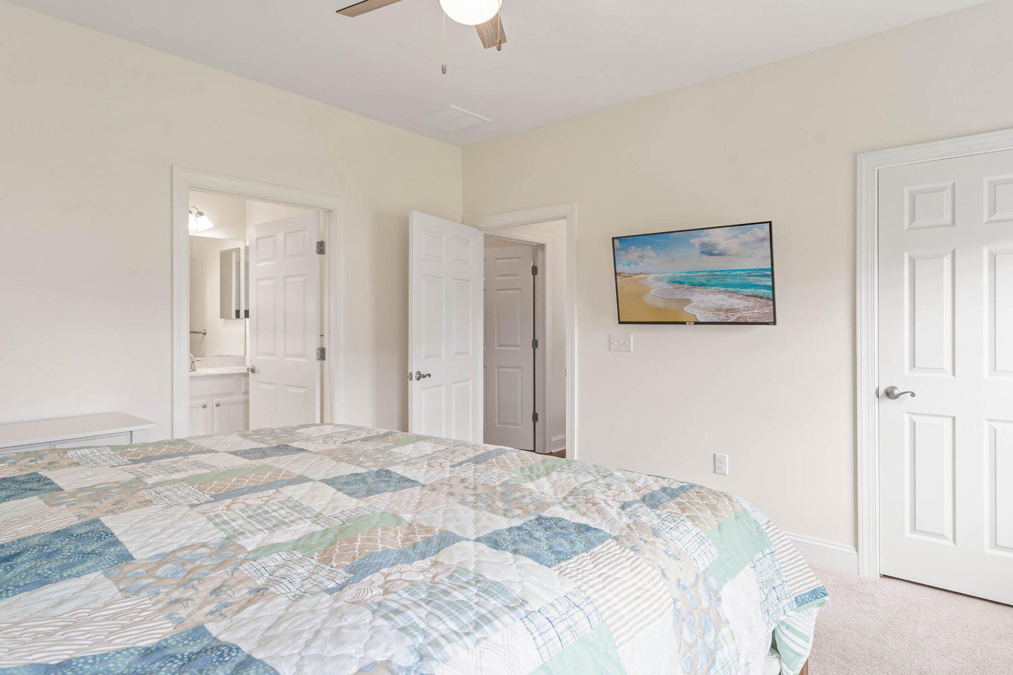 CAPTAINS WAY - Residential
