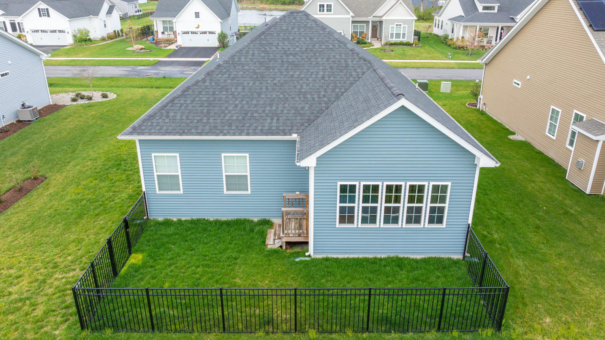 CAPTAINS WAY - Residential