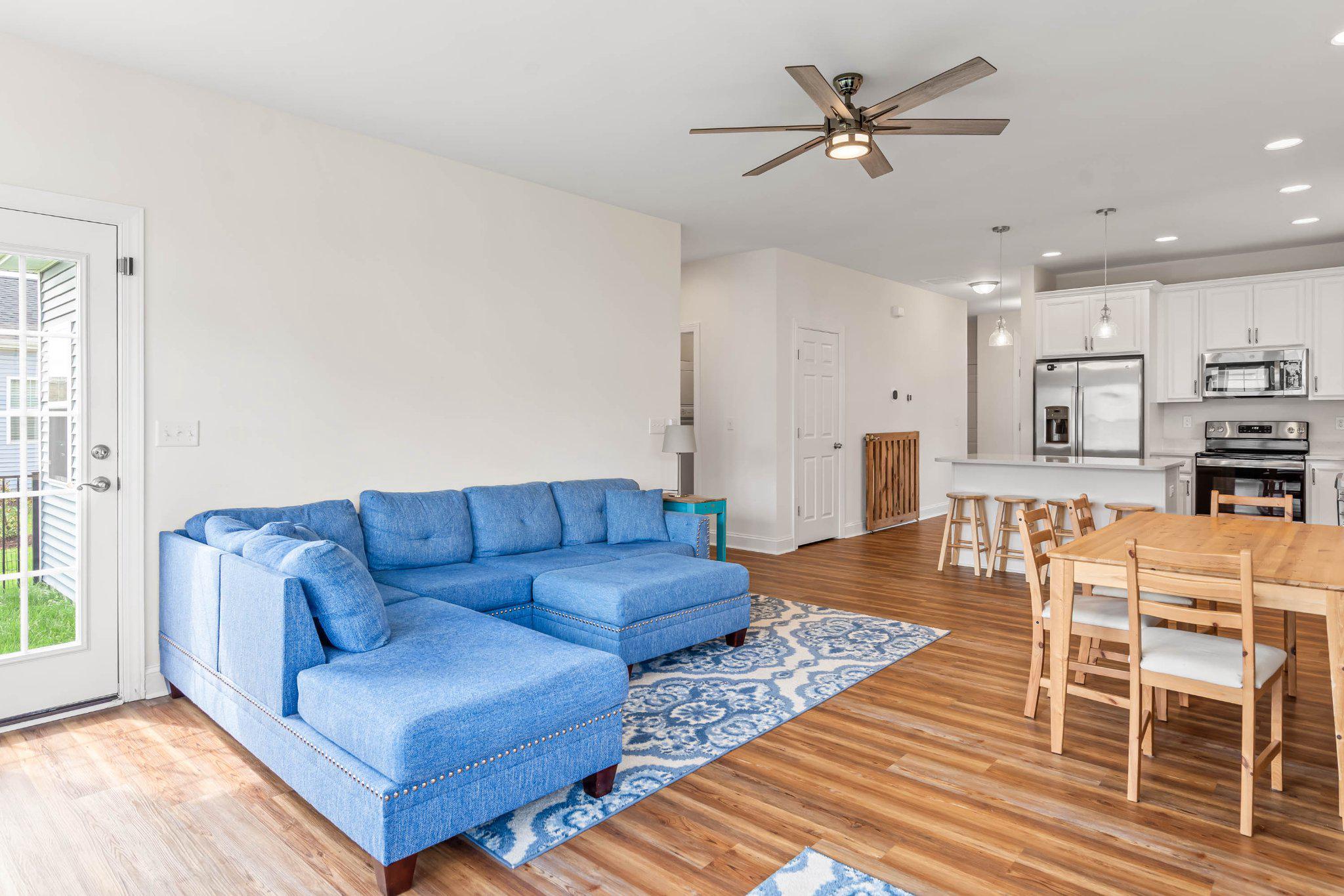 CAPTAINS WAY - Residential
