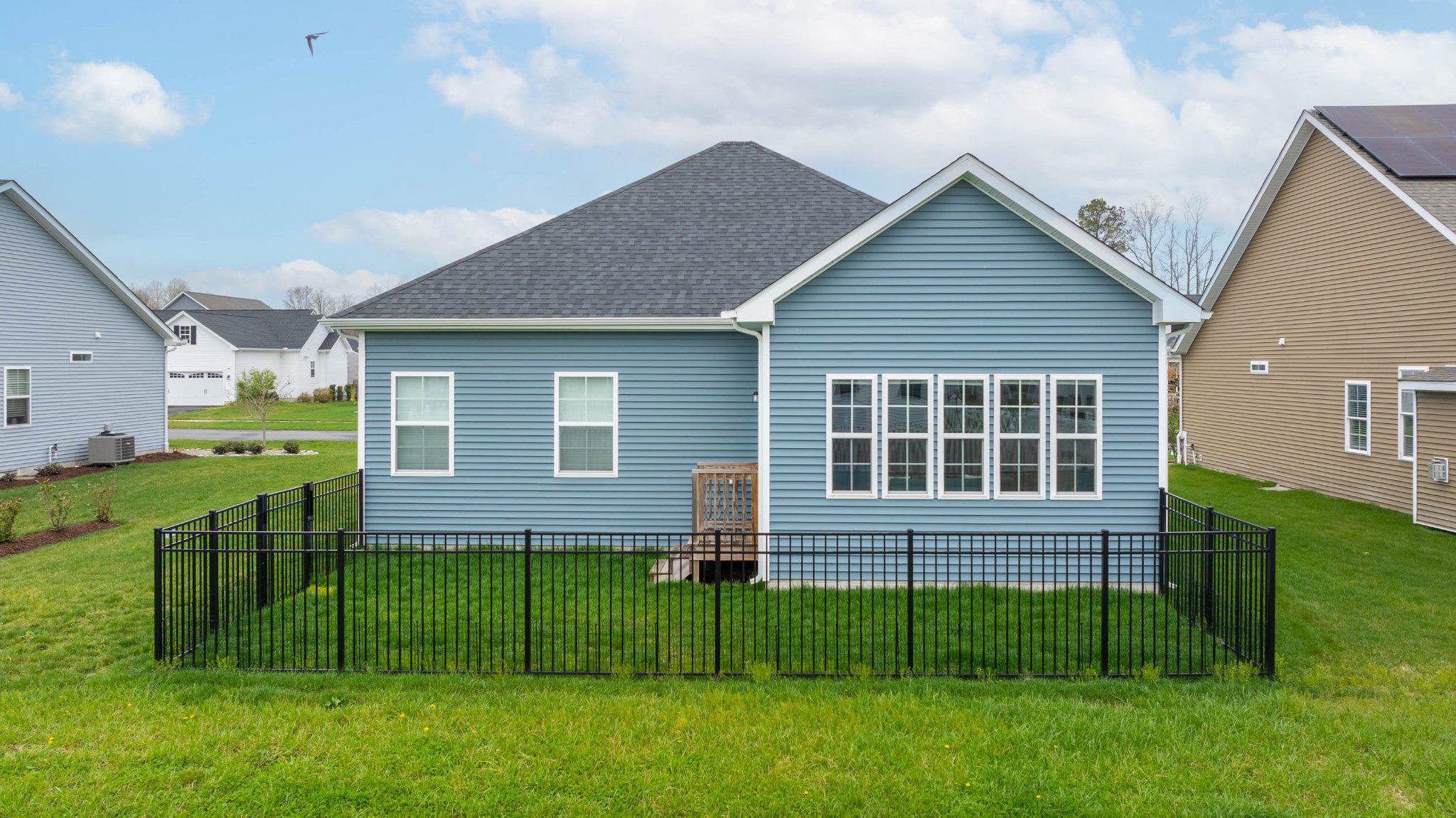 CAPTAINS WAY - Residential