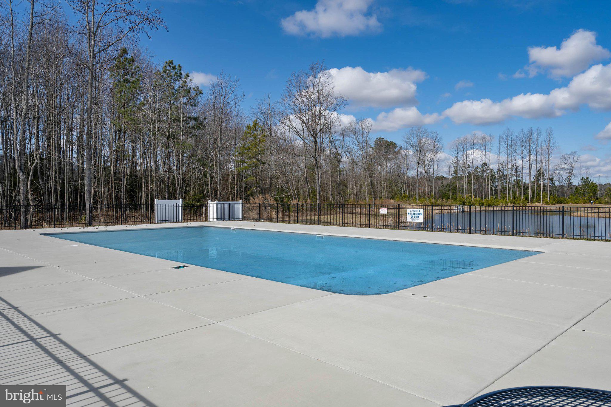 CAPTAINS WAY - Residential