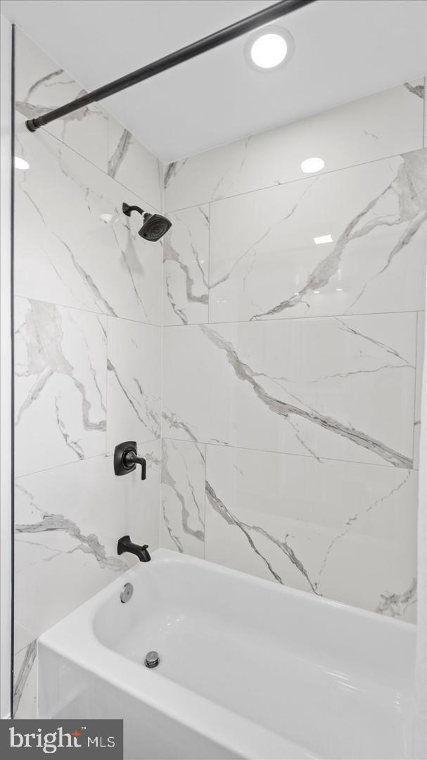 DUNDALK - Residential Lease