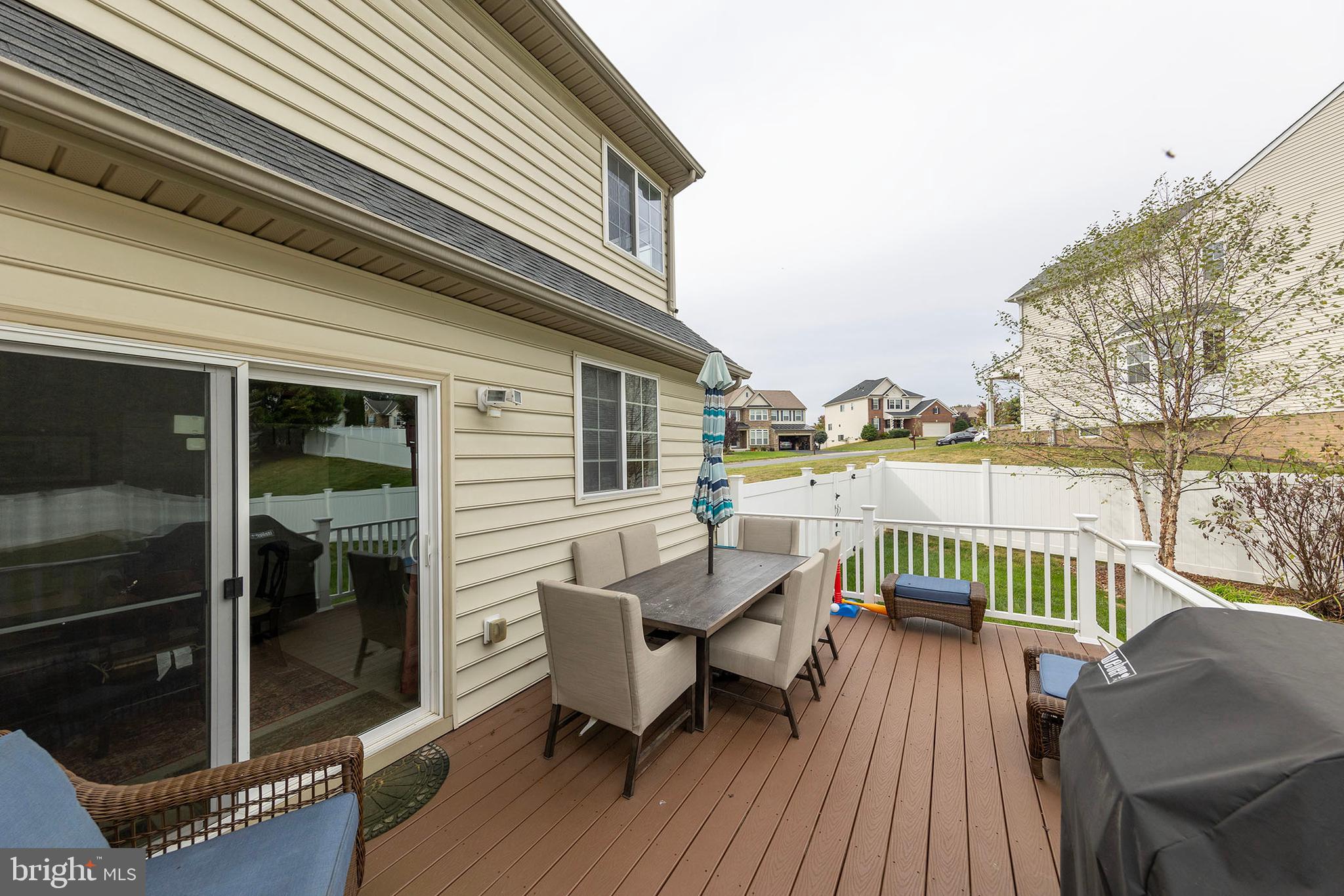 ROLLING HILLS ESTATES - Residential