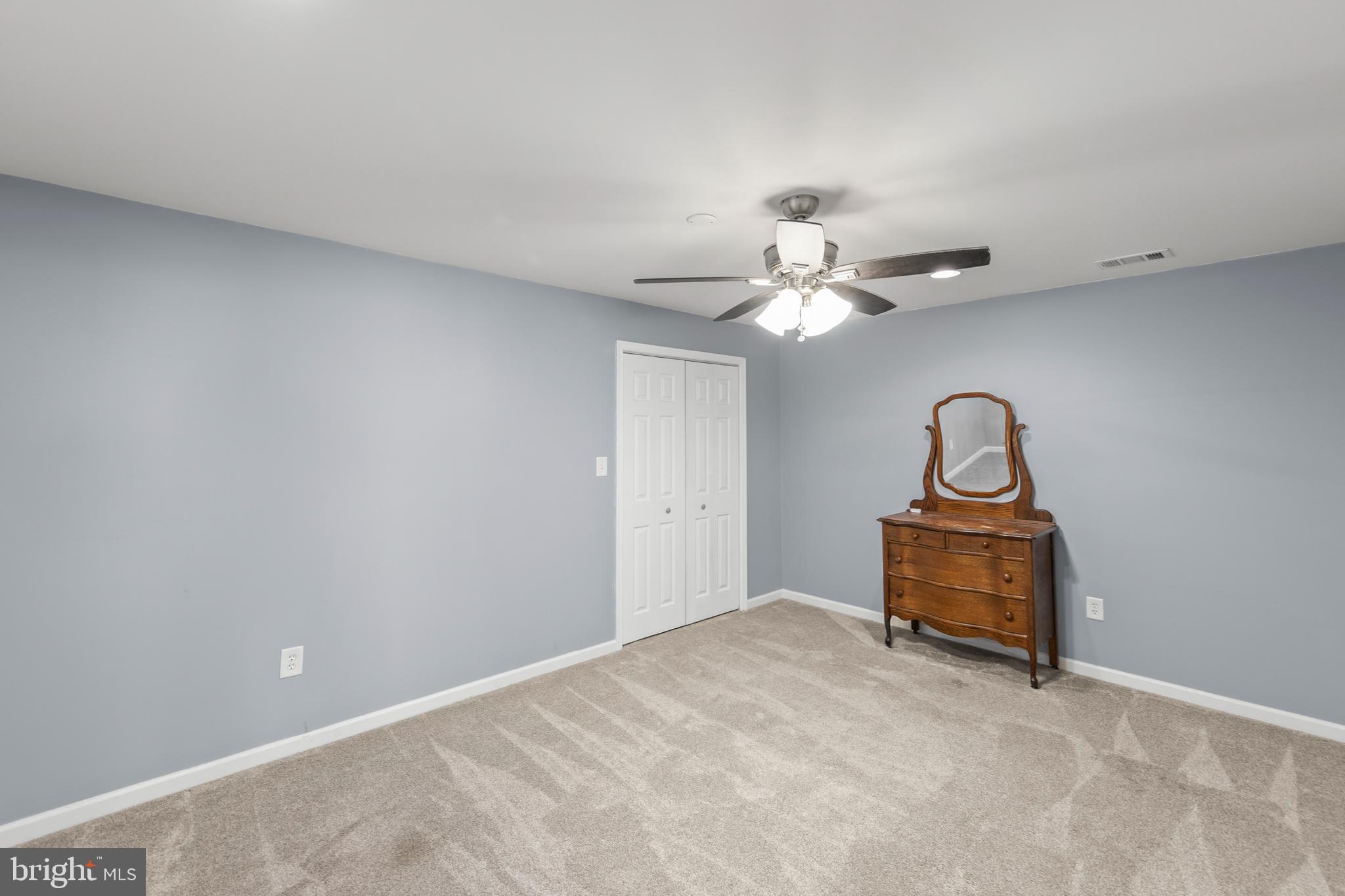 ROLLING HILLS ESTATES - Residential