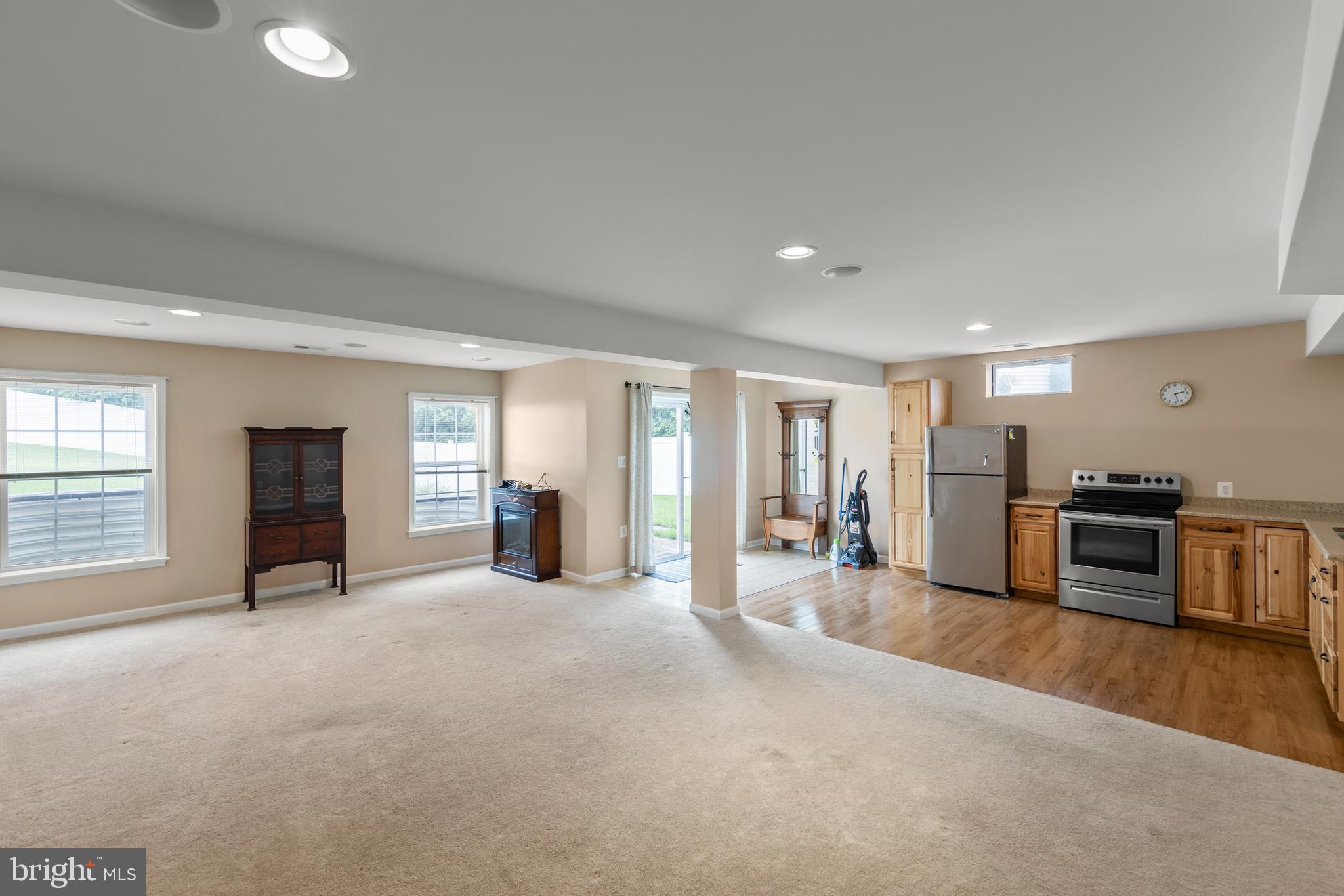 ROLLING HILLS ESTATES - Residential