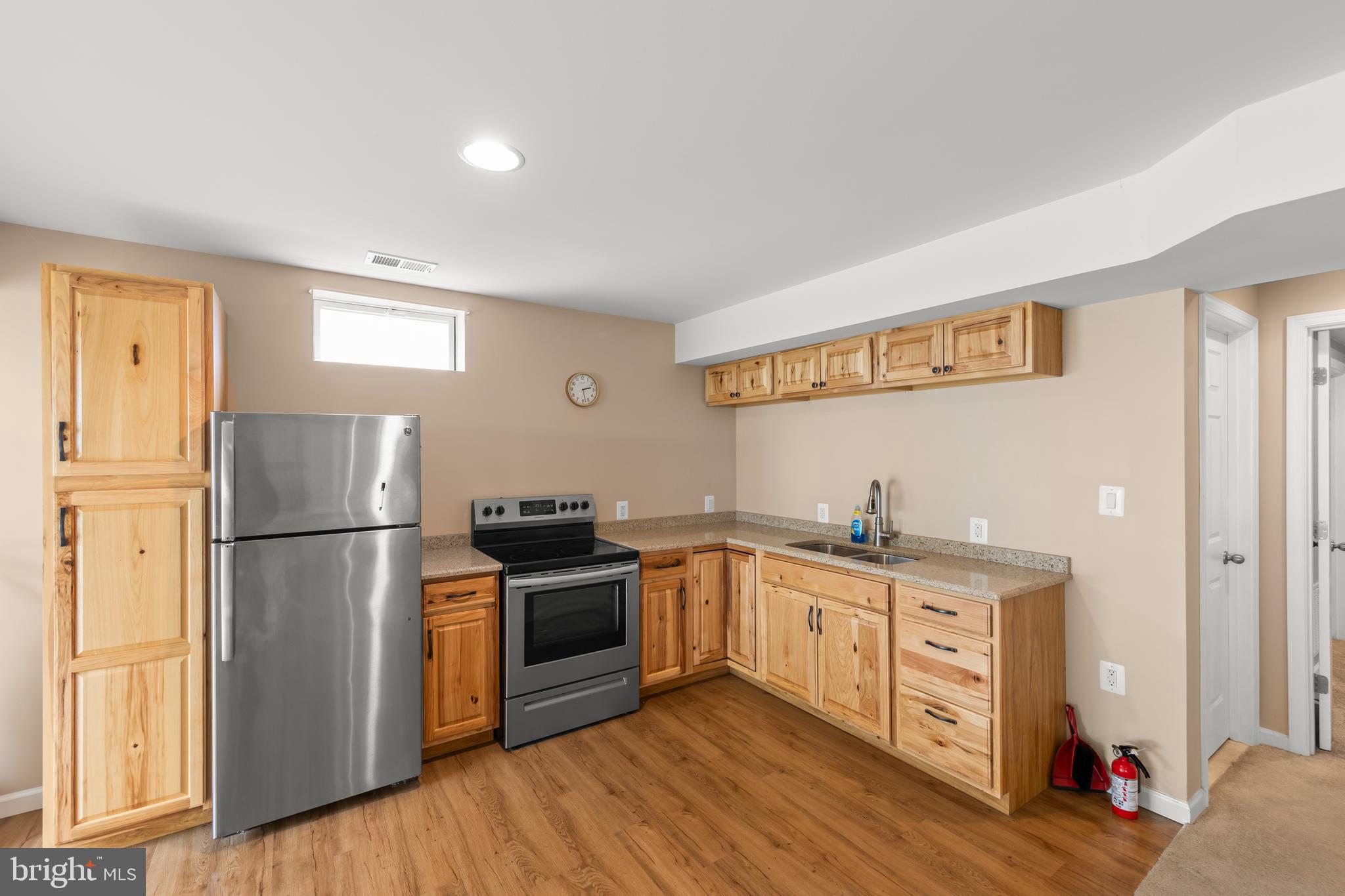 ROLLING HILLS ESTATES - Residential