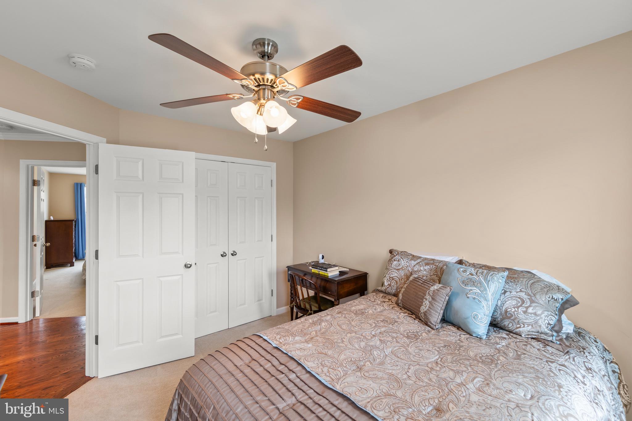 ROLLING HILLS ESTATES - Residential