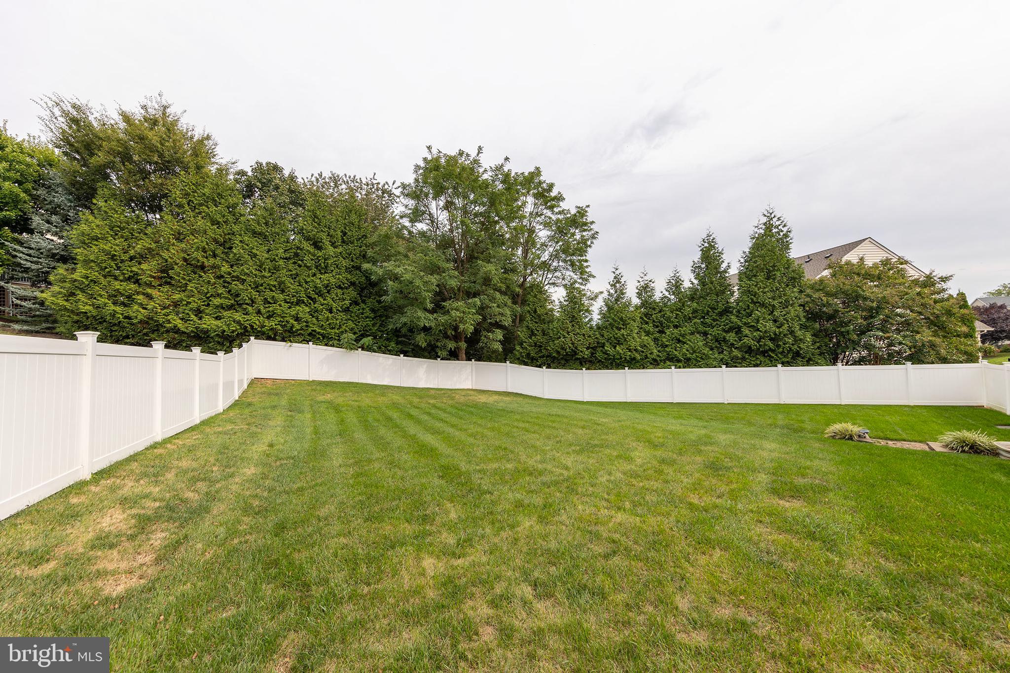 ROLLING HILLS ESTATES - Residential