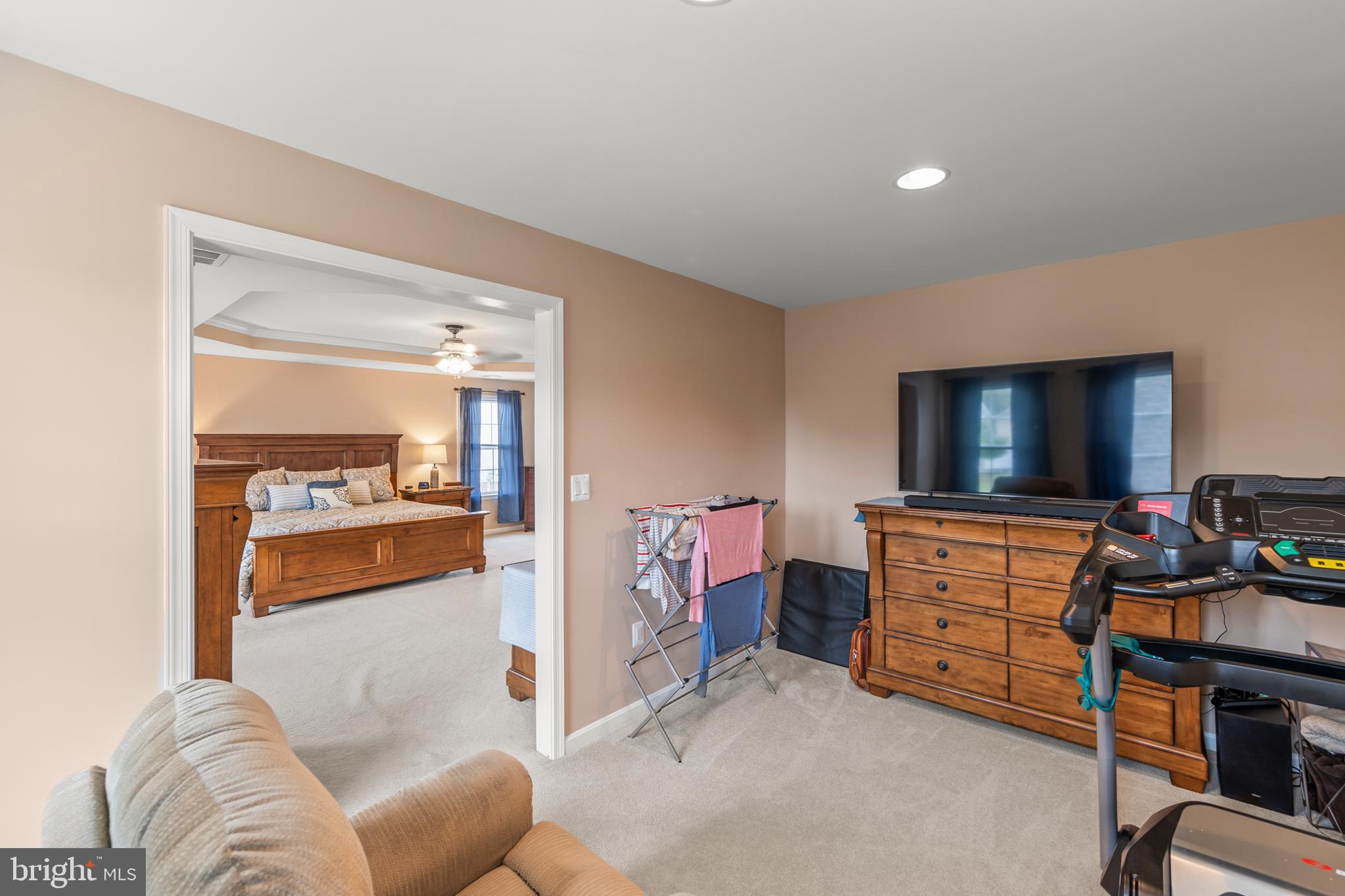 ROLLING HILLS ESTATES - Residential