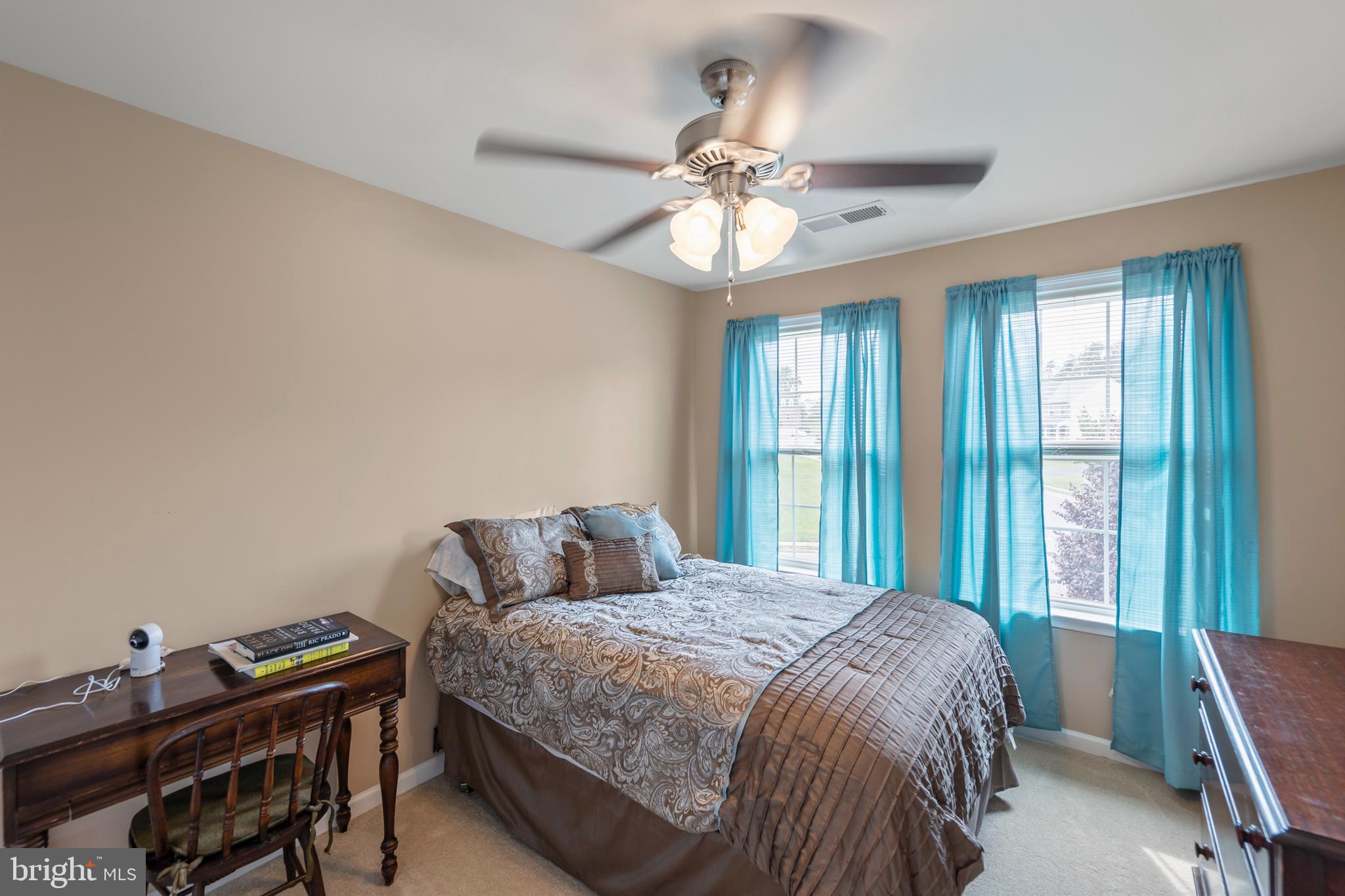 ROLLING HILLS ESTATES - Residential