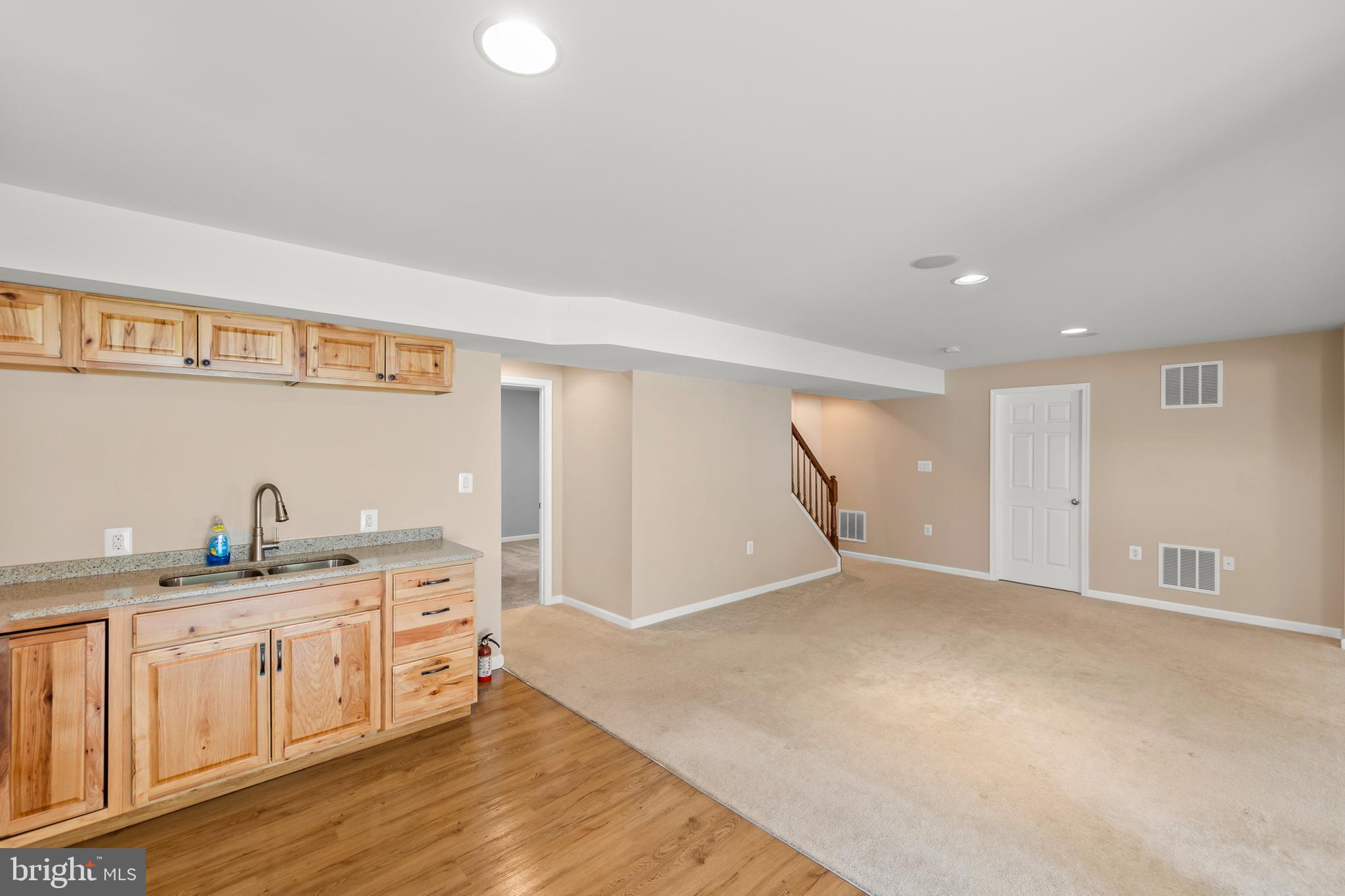 ROLLING HILLS ESTATES - Residential