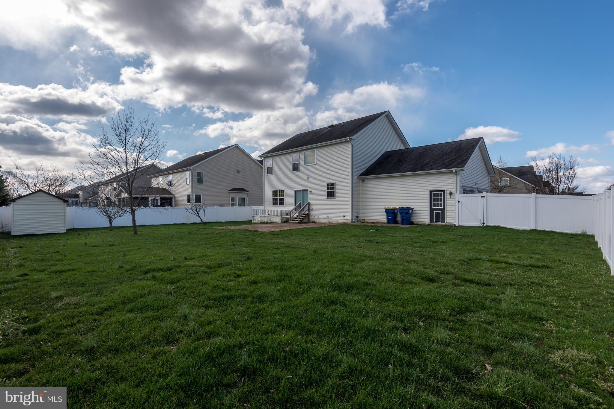 LEONARDS GRANT - Residential Lease