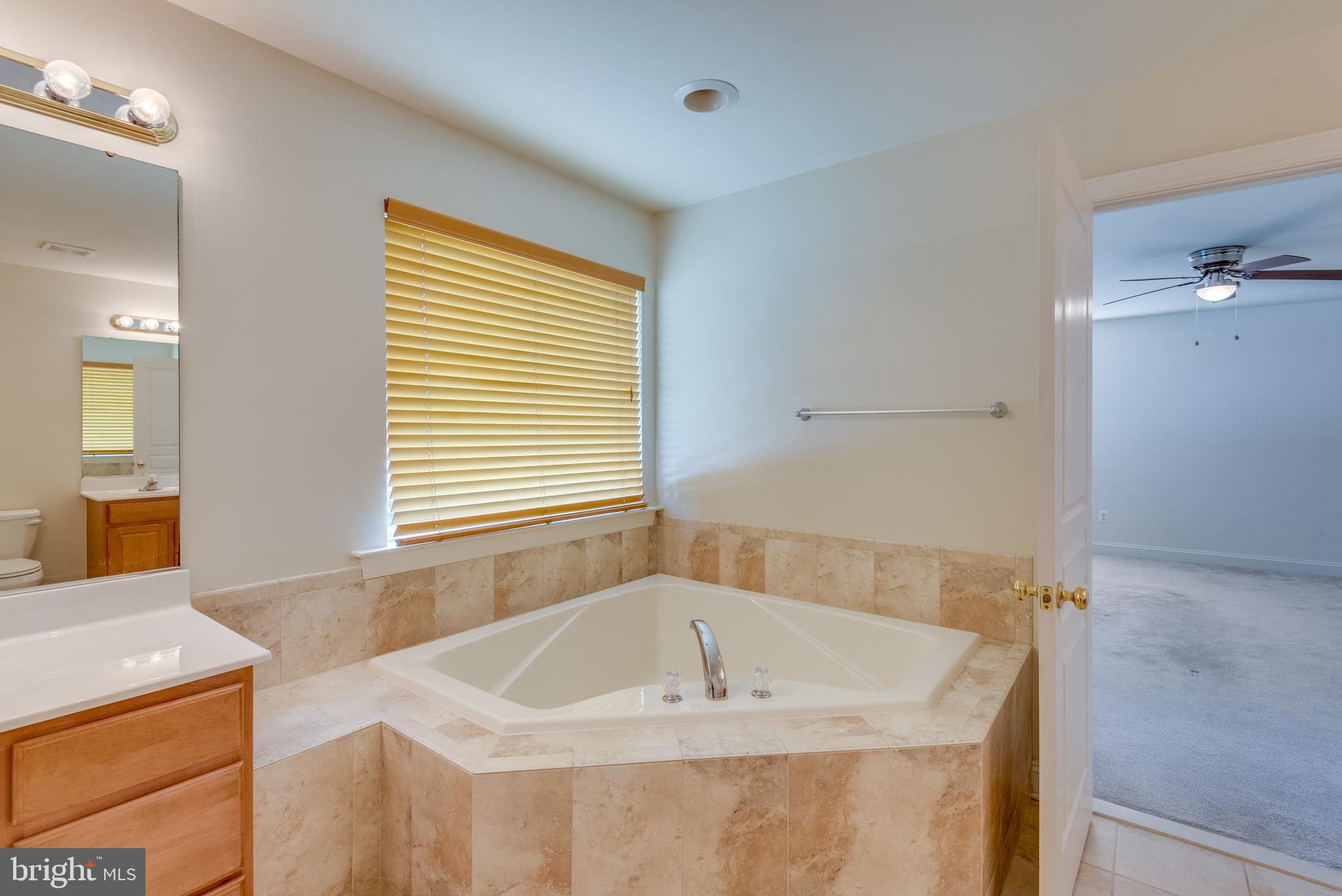 LEONARDS GRANT - Residential Lease