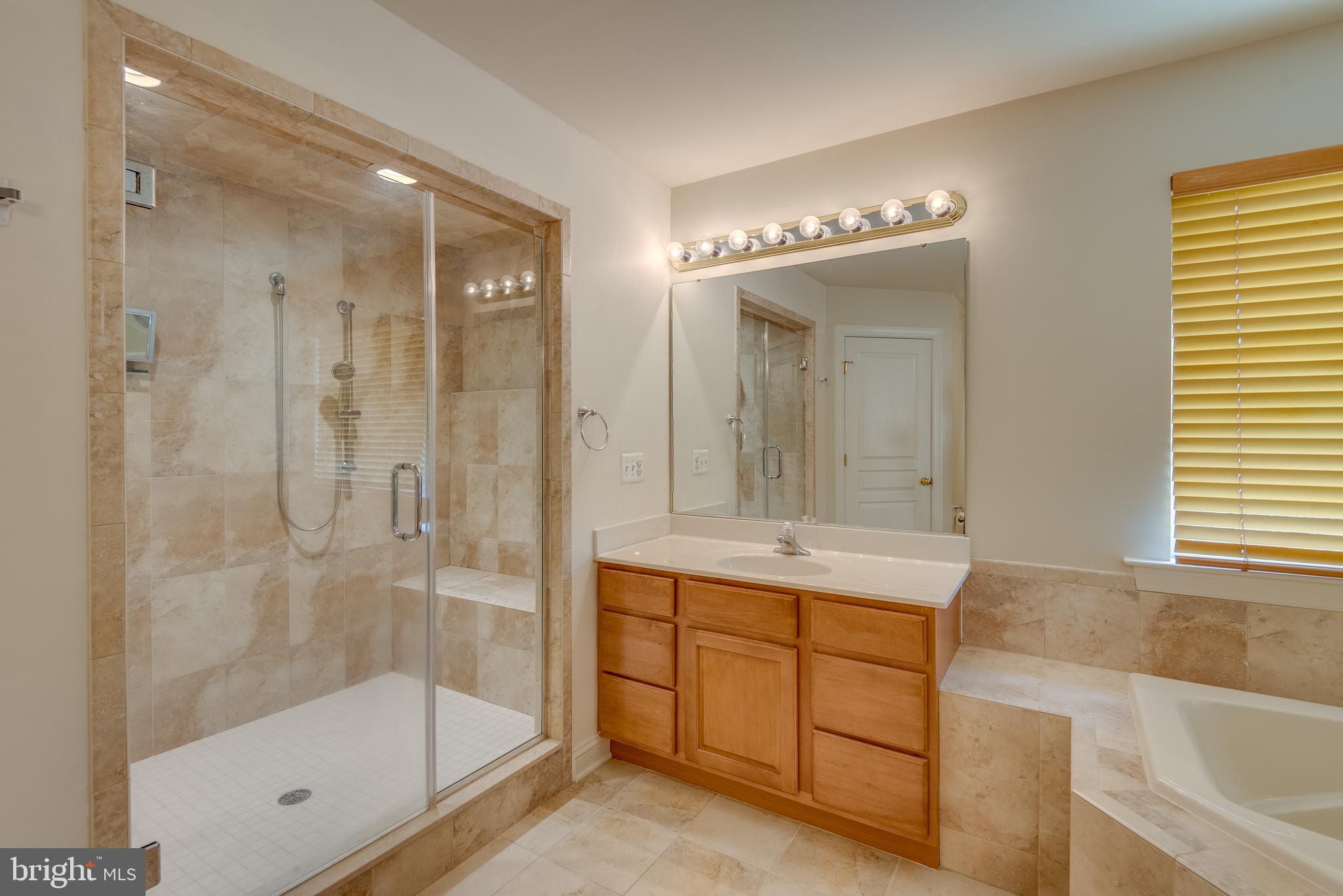 LEONARDS GRANT - Residential Lease