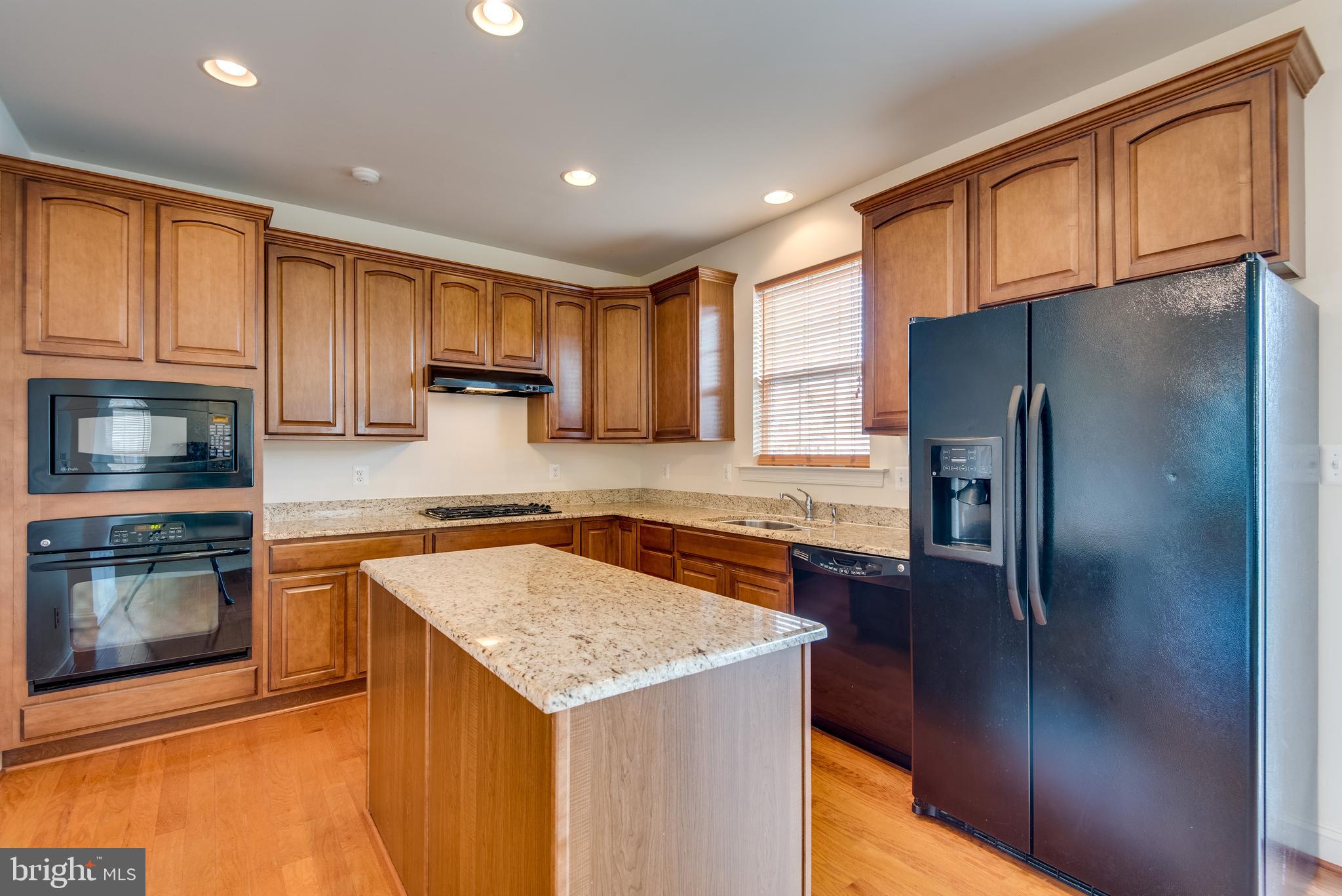 LEONARDS GRANT - Residential Lease