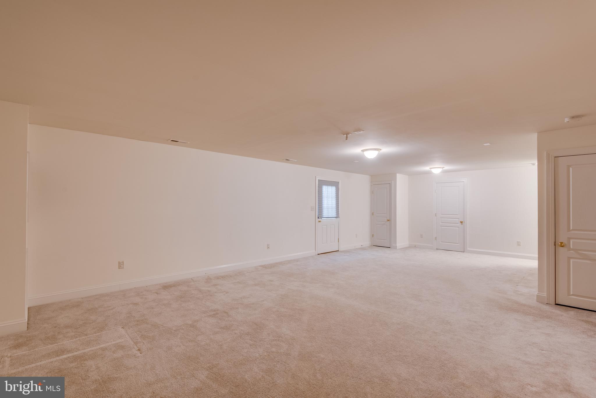 LEONARDS GRANT - Residential Lease