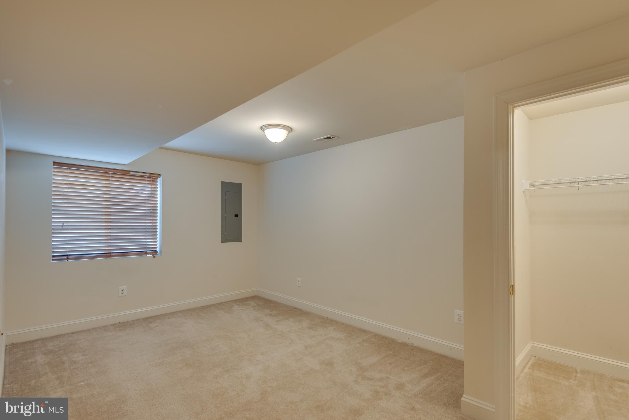 LEONARDS GRANT - Residential Lease