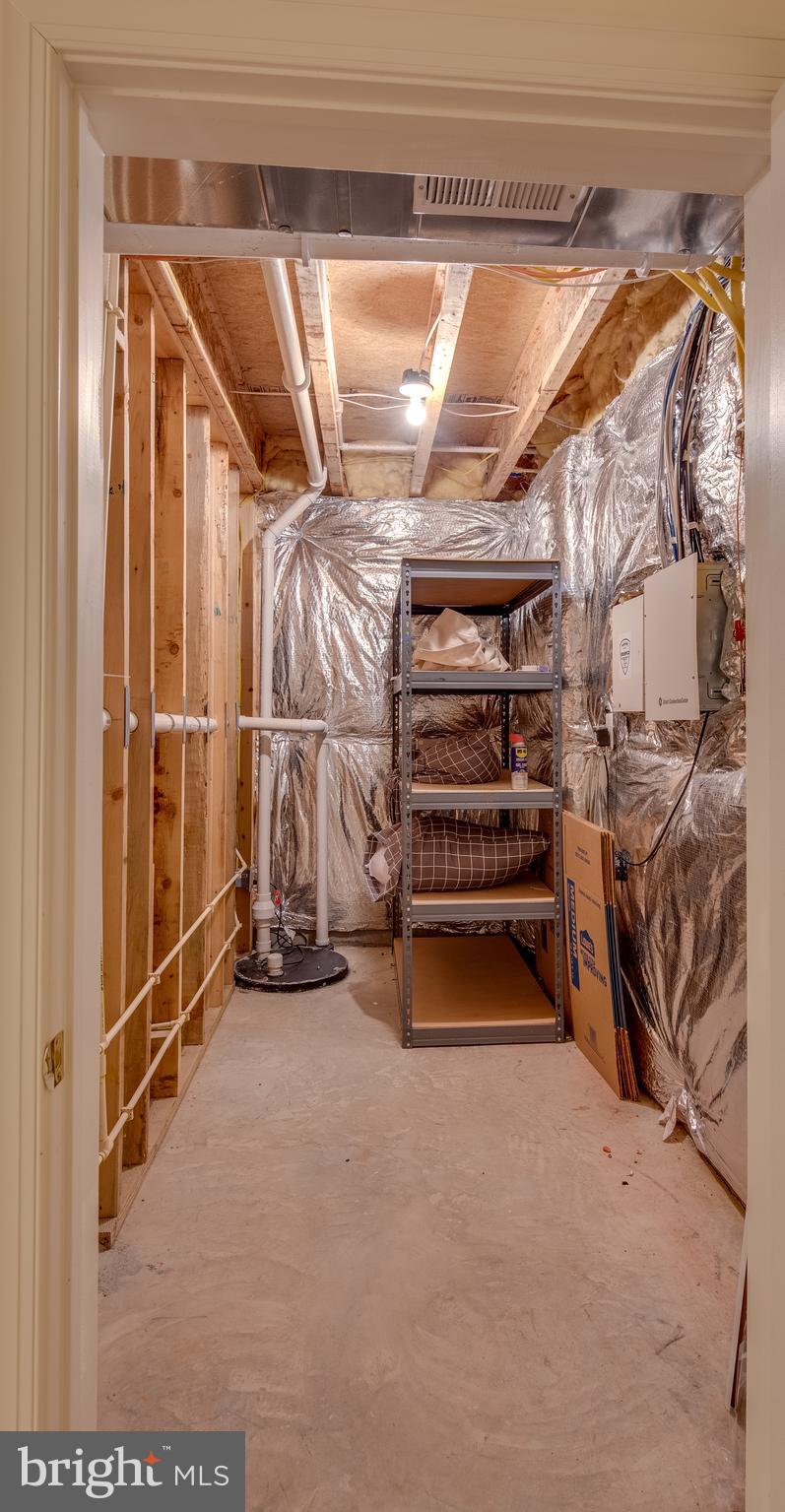 LEONARDS GRANT - Residential Lease