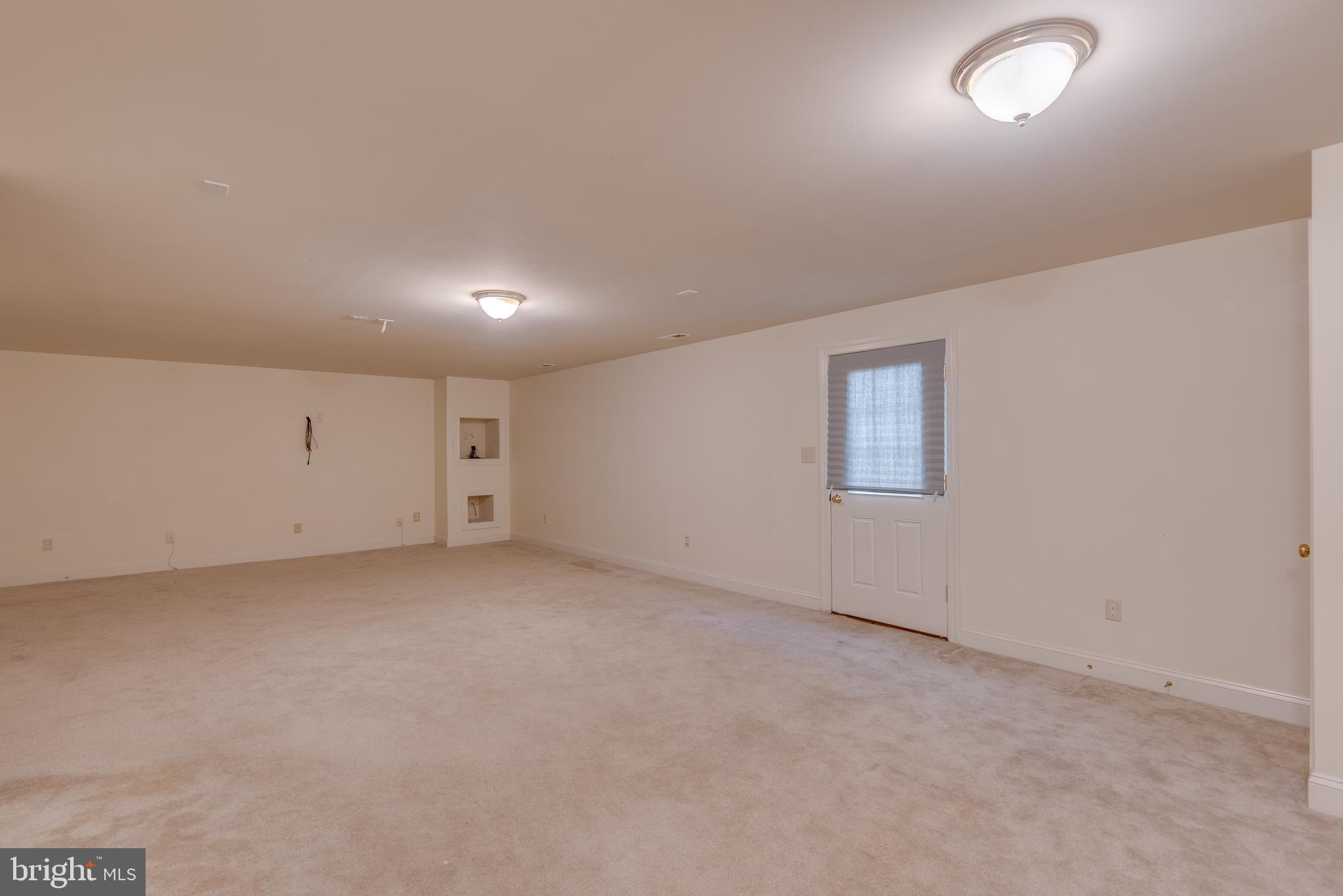 LEONARDS GRANT - Residential Lease