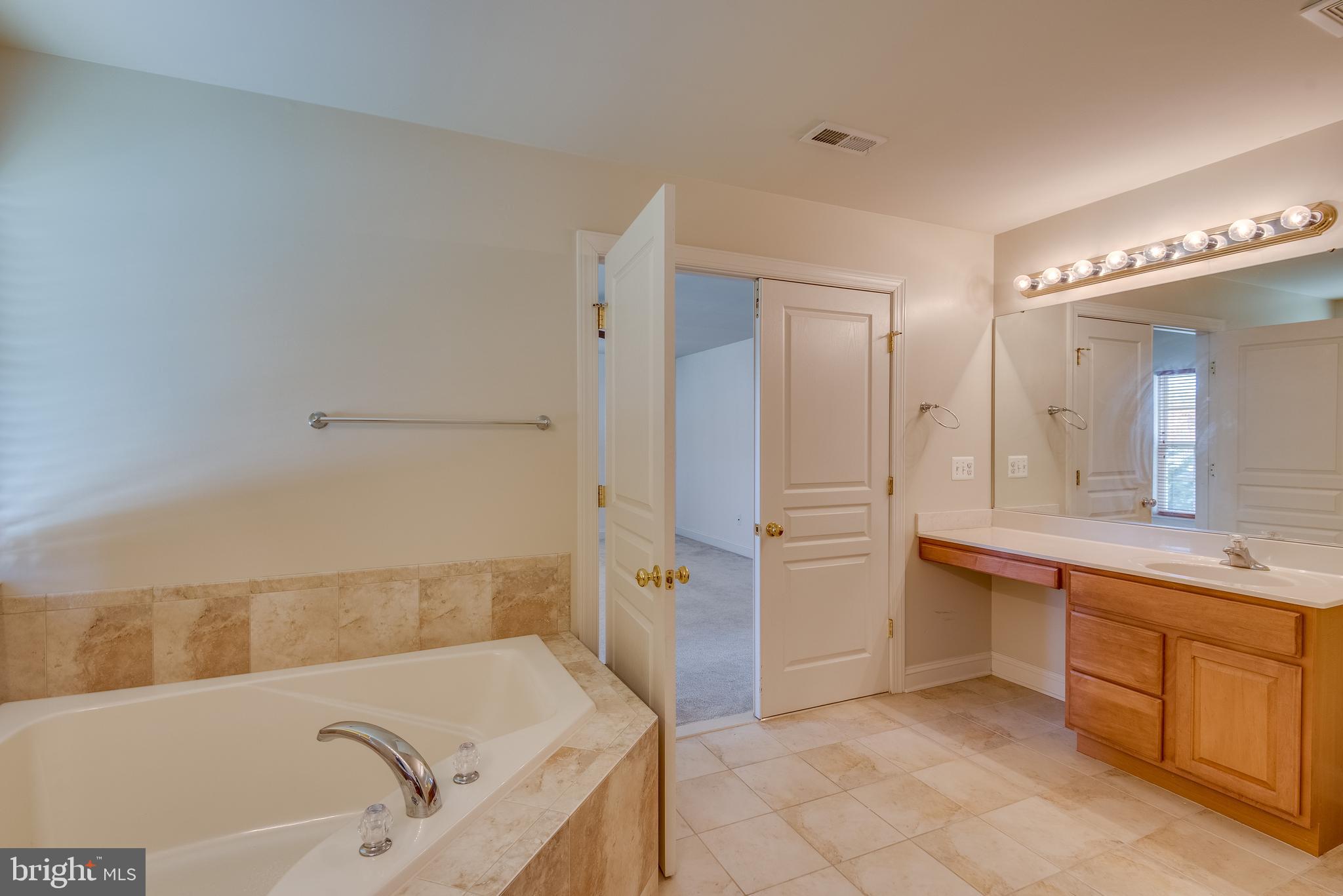 LEONARDS GRANT - Residential Lease