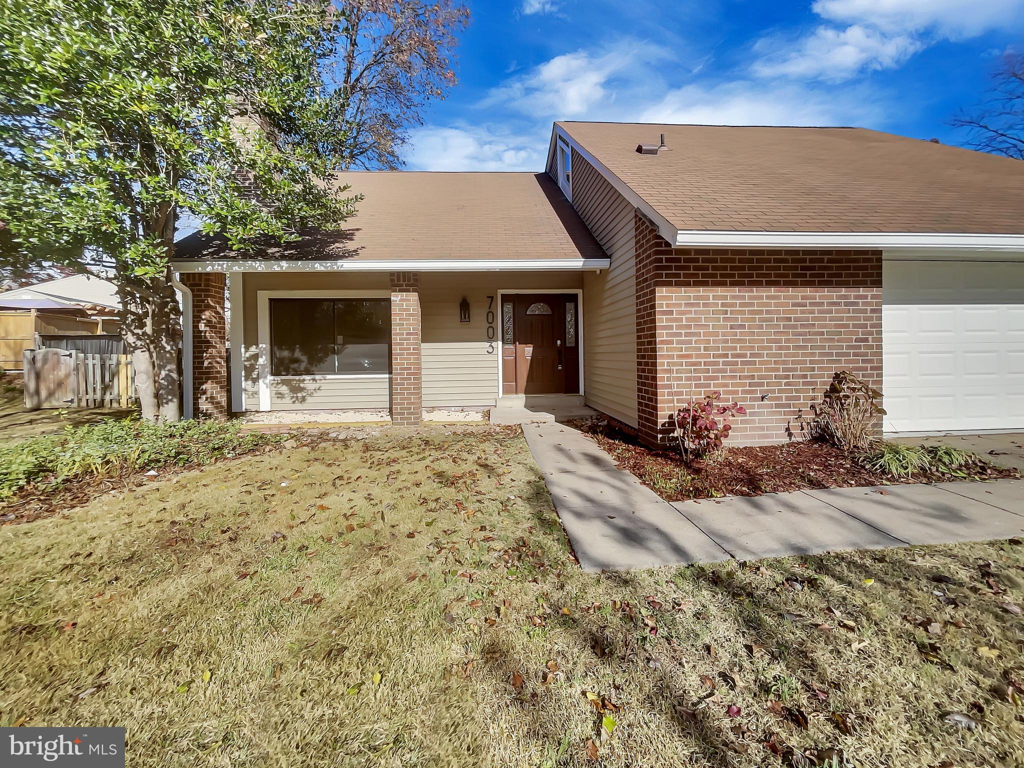 STONEYBROOKE - Residential