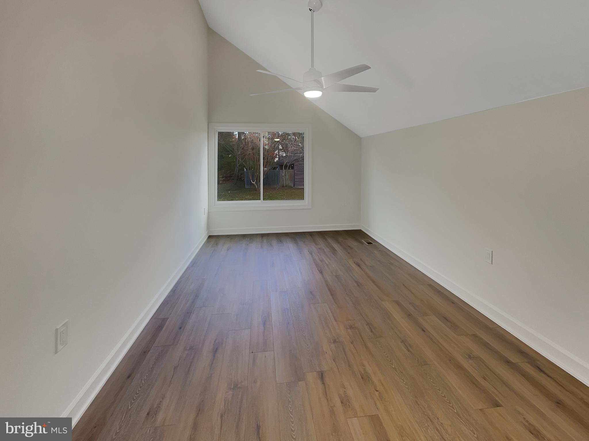 STONEYBROOKE - Residential