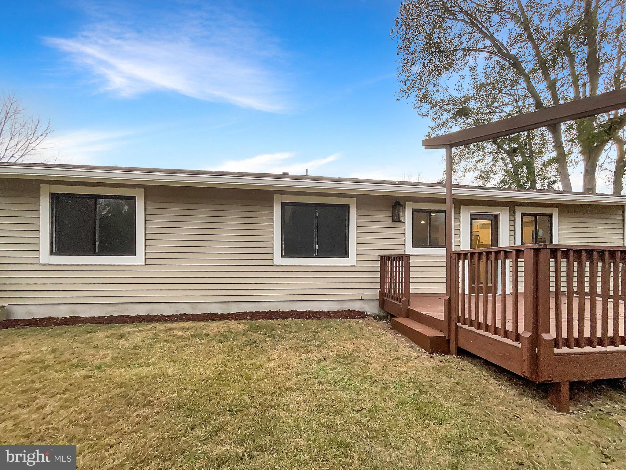 STONEYBROOKE - Residential