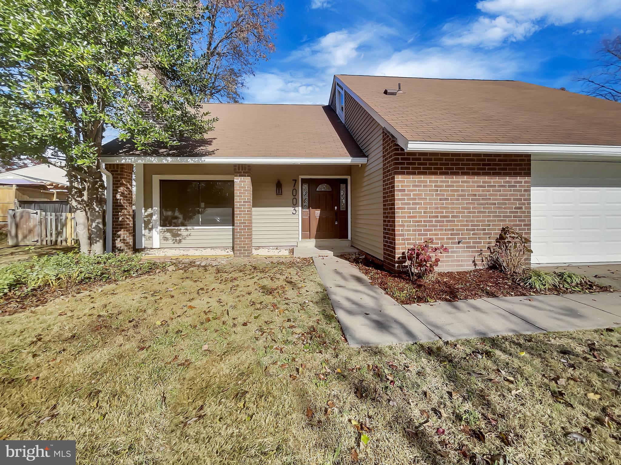 STONEYBROOKE - Residential