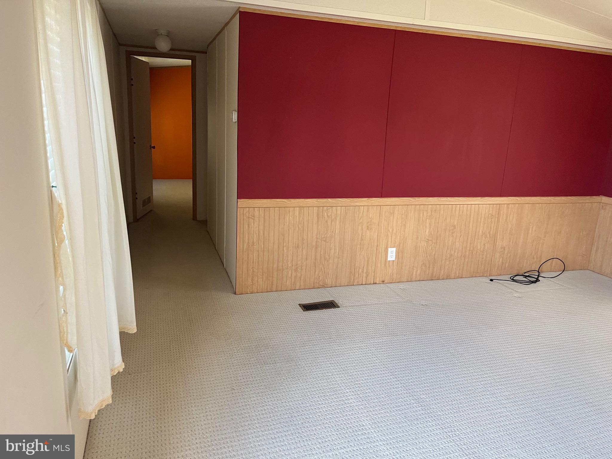 STRAWBERRY VILLAGE - Residential