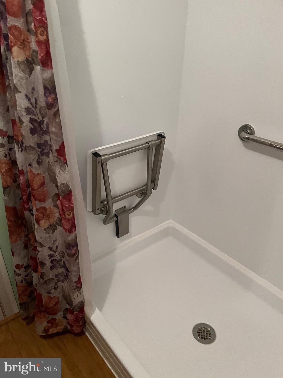 STRAWBERRY VILLAGE - Residential