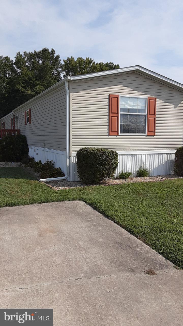 STRAWBERRY VILLAGE - Residential