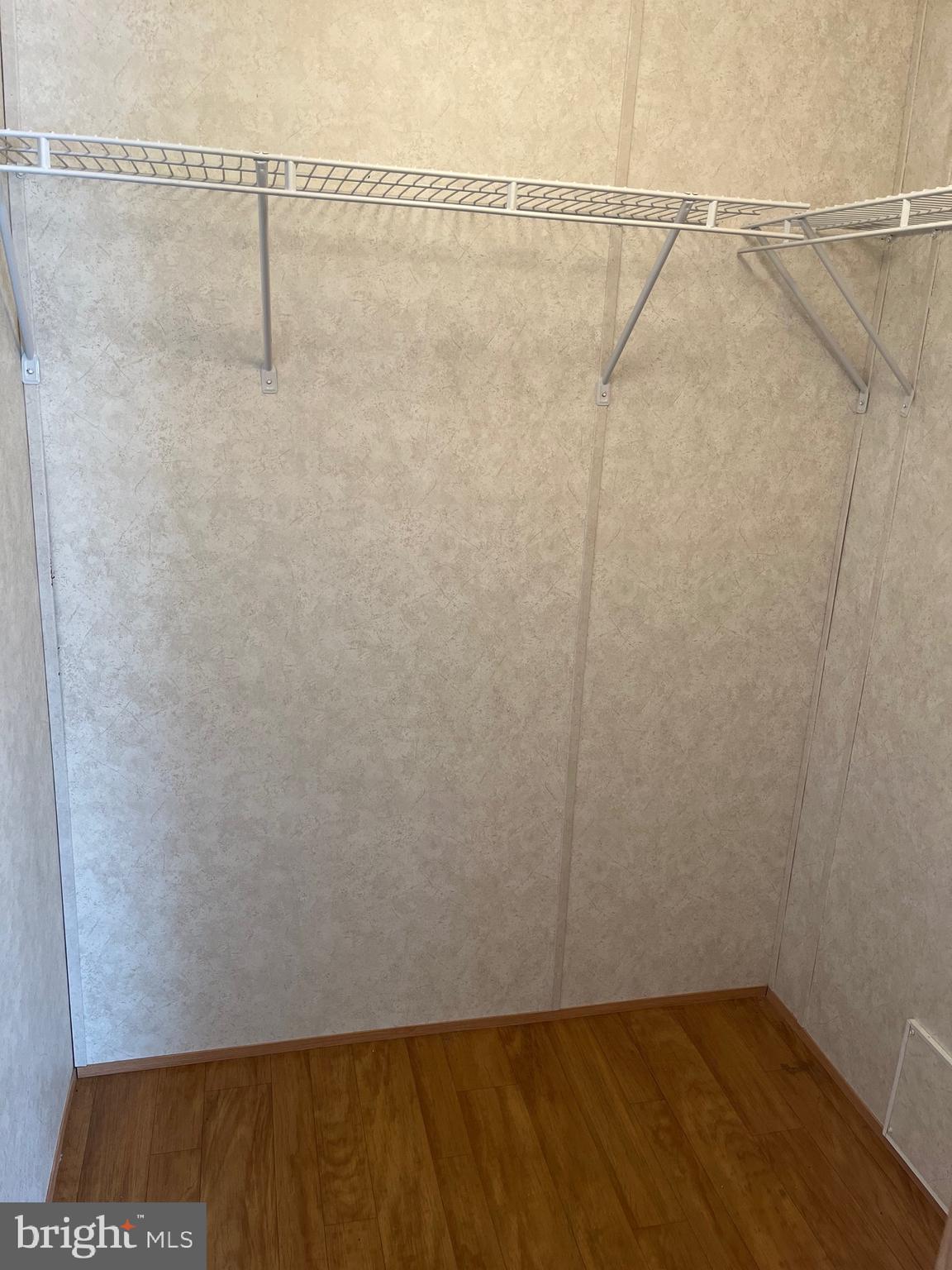 STRAWBERRY VILLAGE - Residential