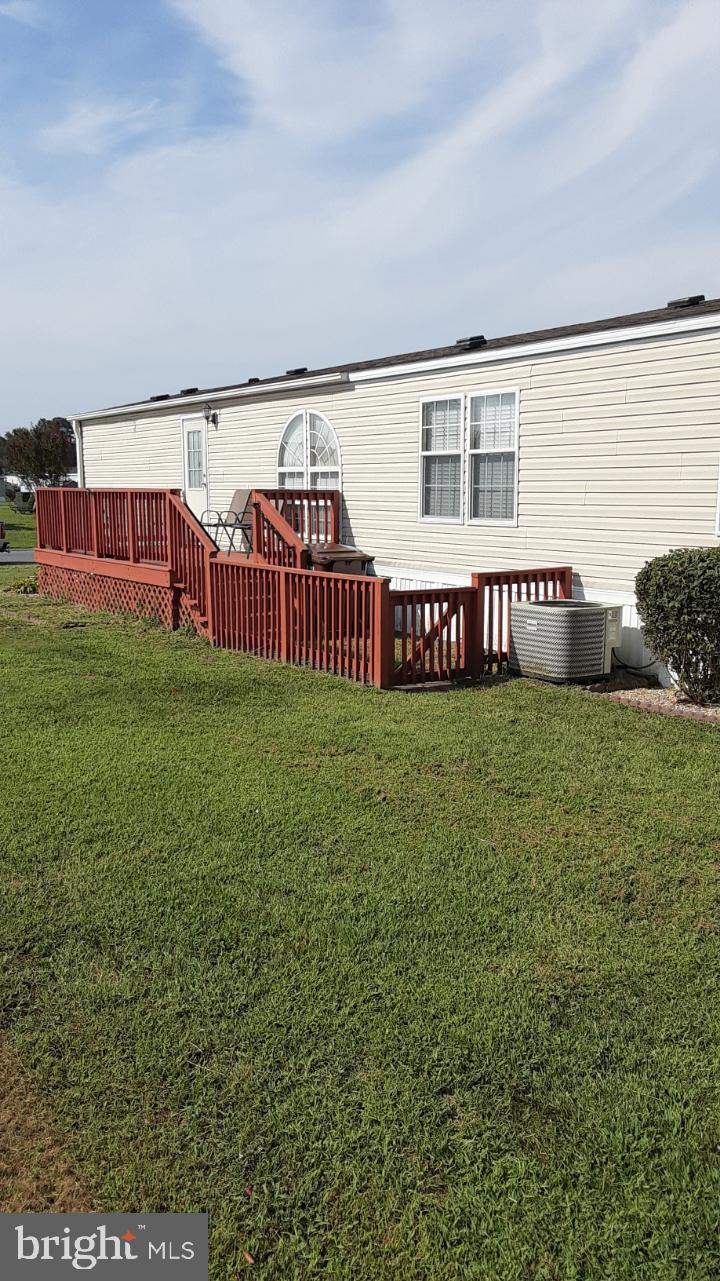 STRAWBERRY VILLAGE - Residential