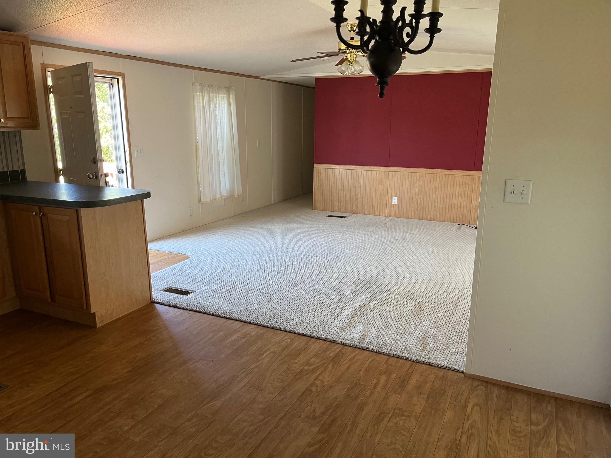 STRAWBERRY VILLAGE - Residential