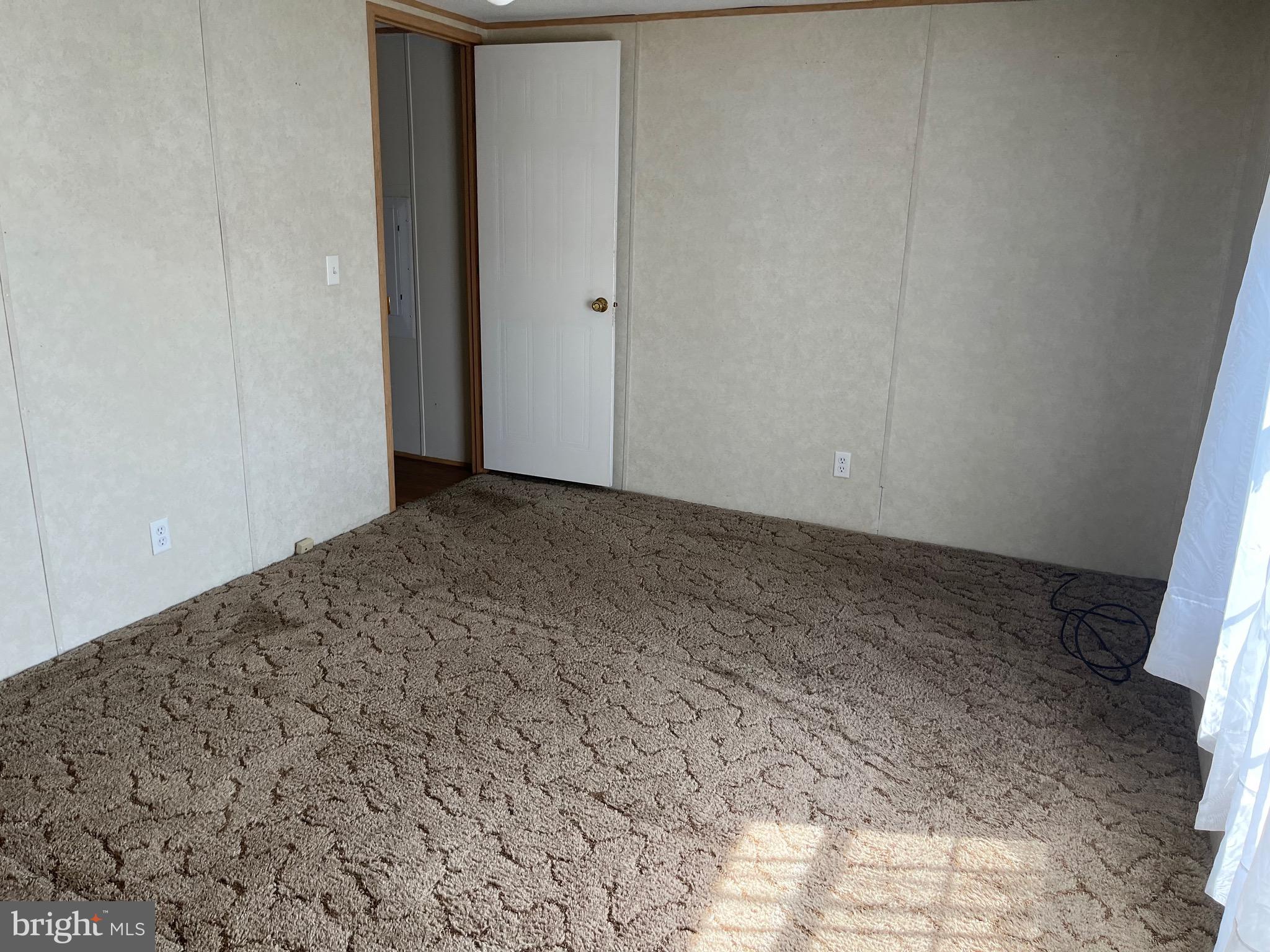 STRAWBERRY VILLAGE - Residential