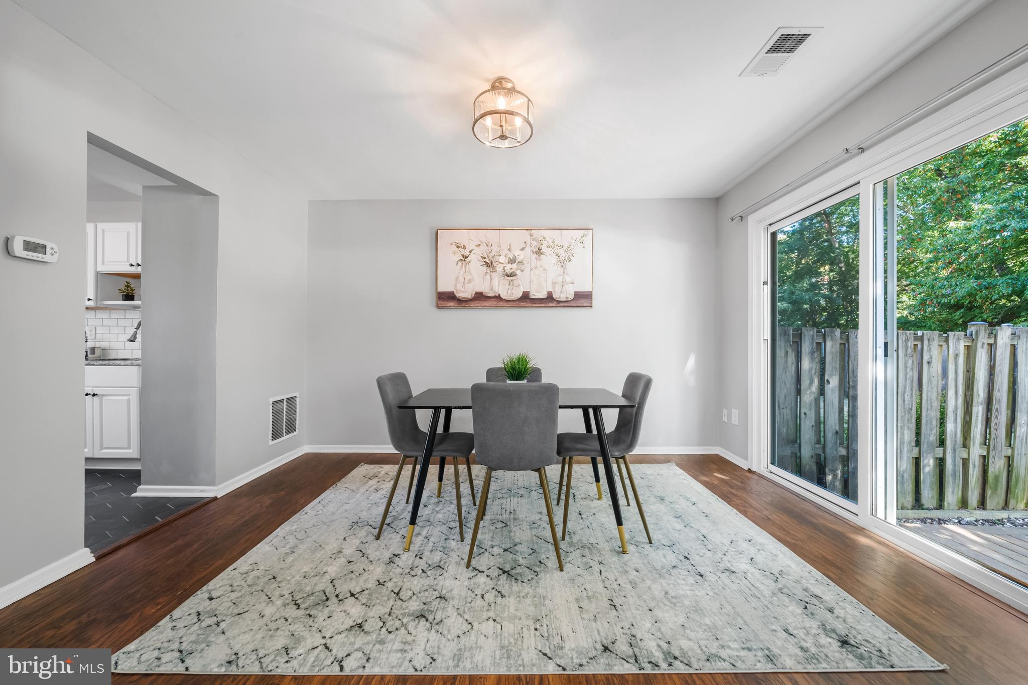 NEWINGTON STATION - Residential