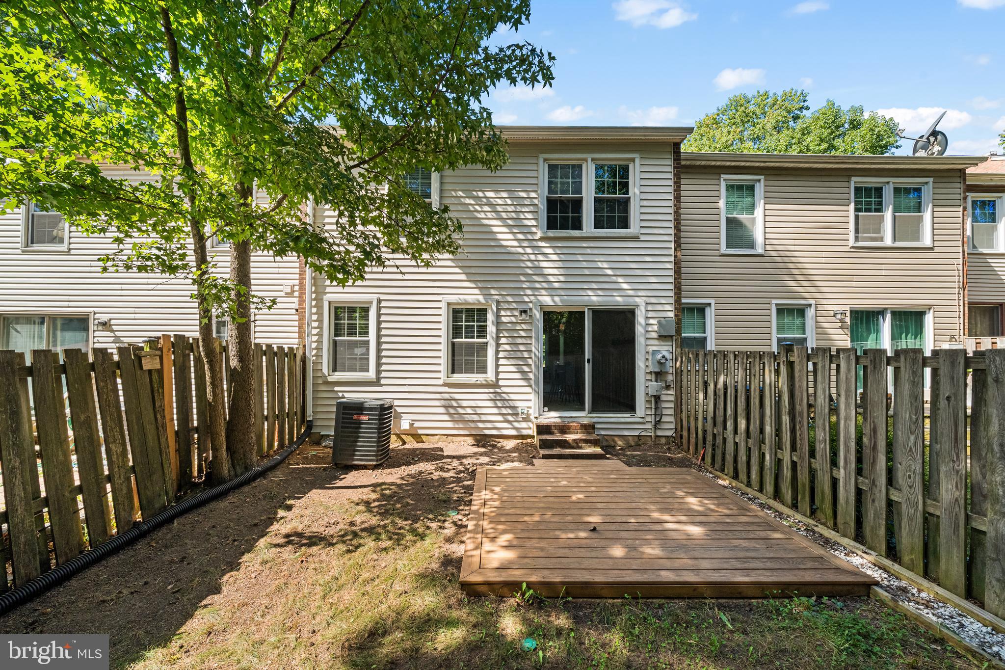 NEWINGTON STATION - Residential