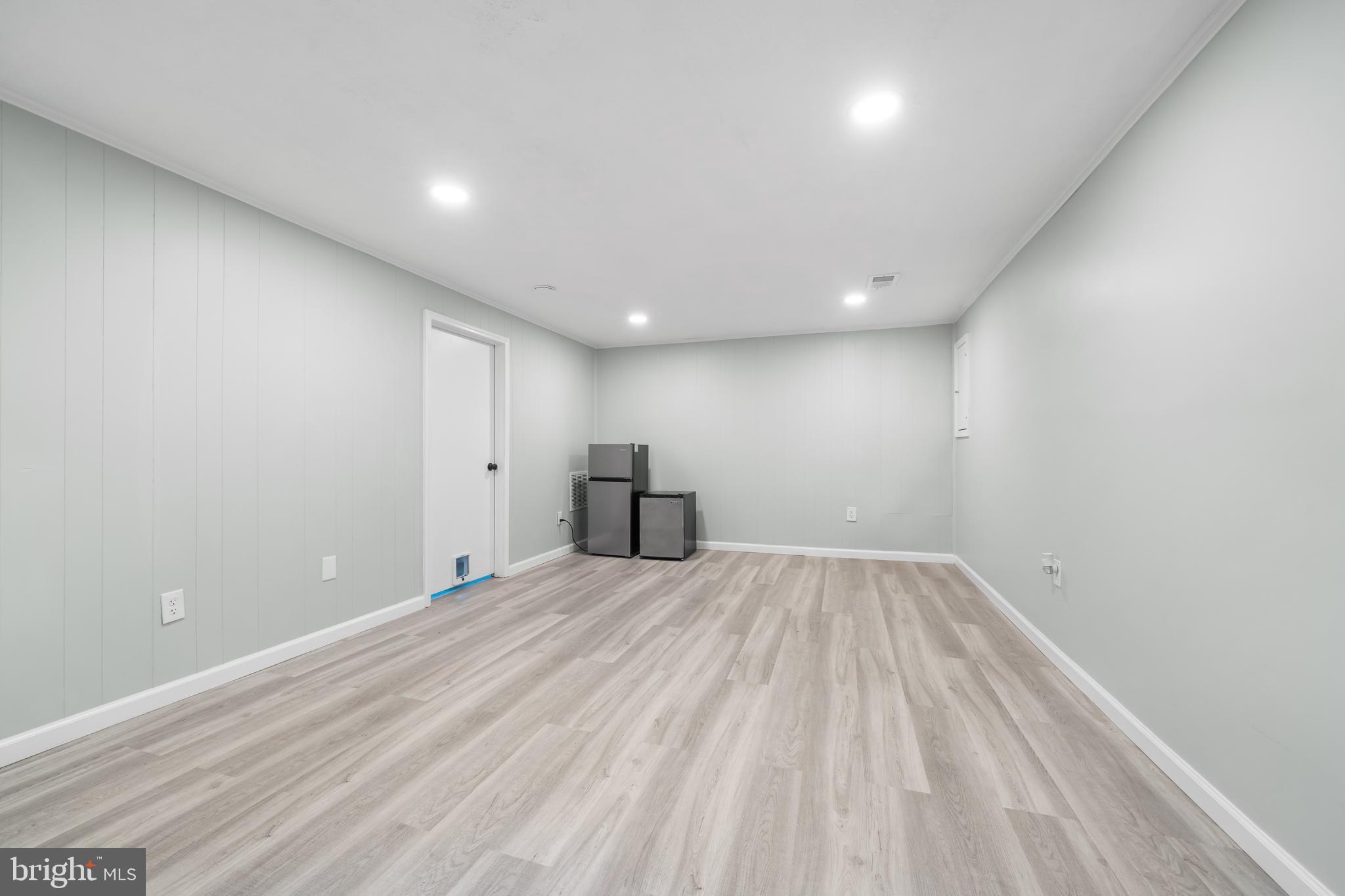 NEWINGTON STATION - Residential